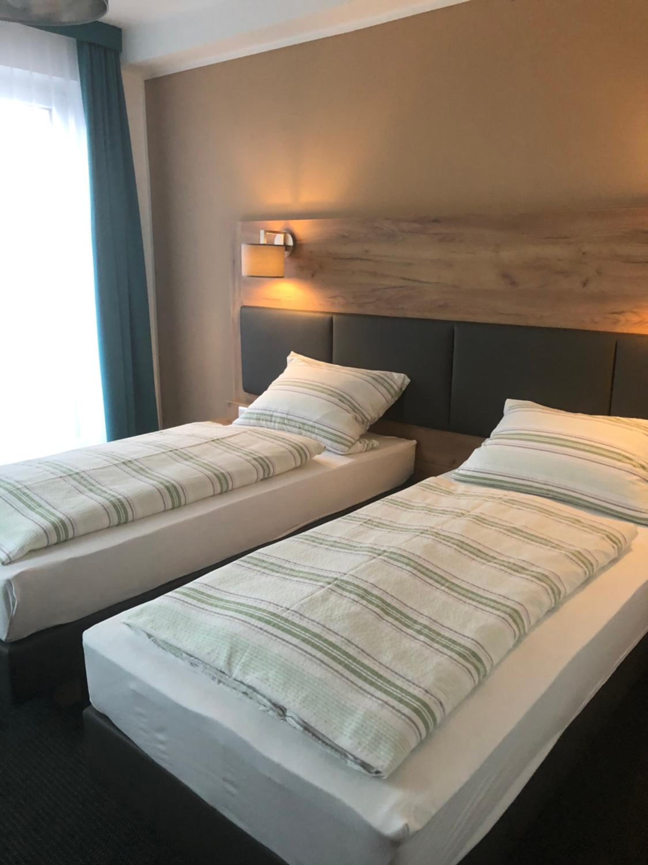 Double Room - Photo 2