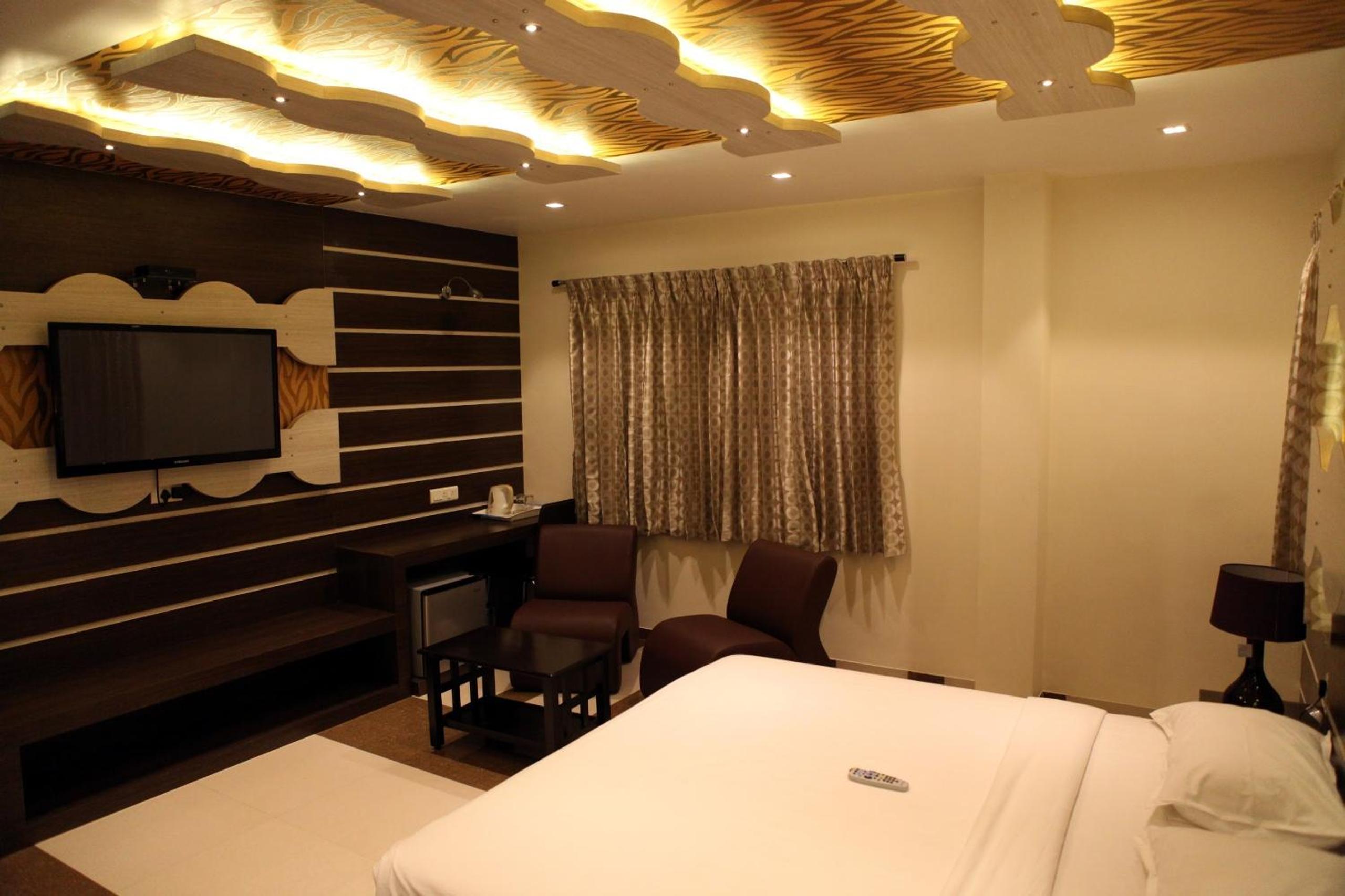 Deluxe Room - Photo 2