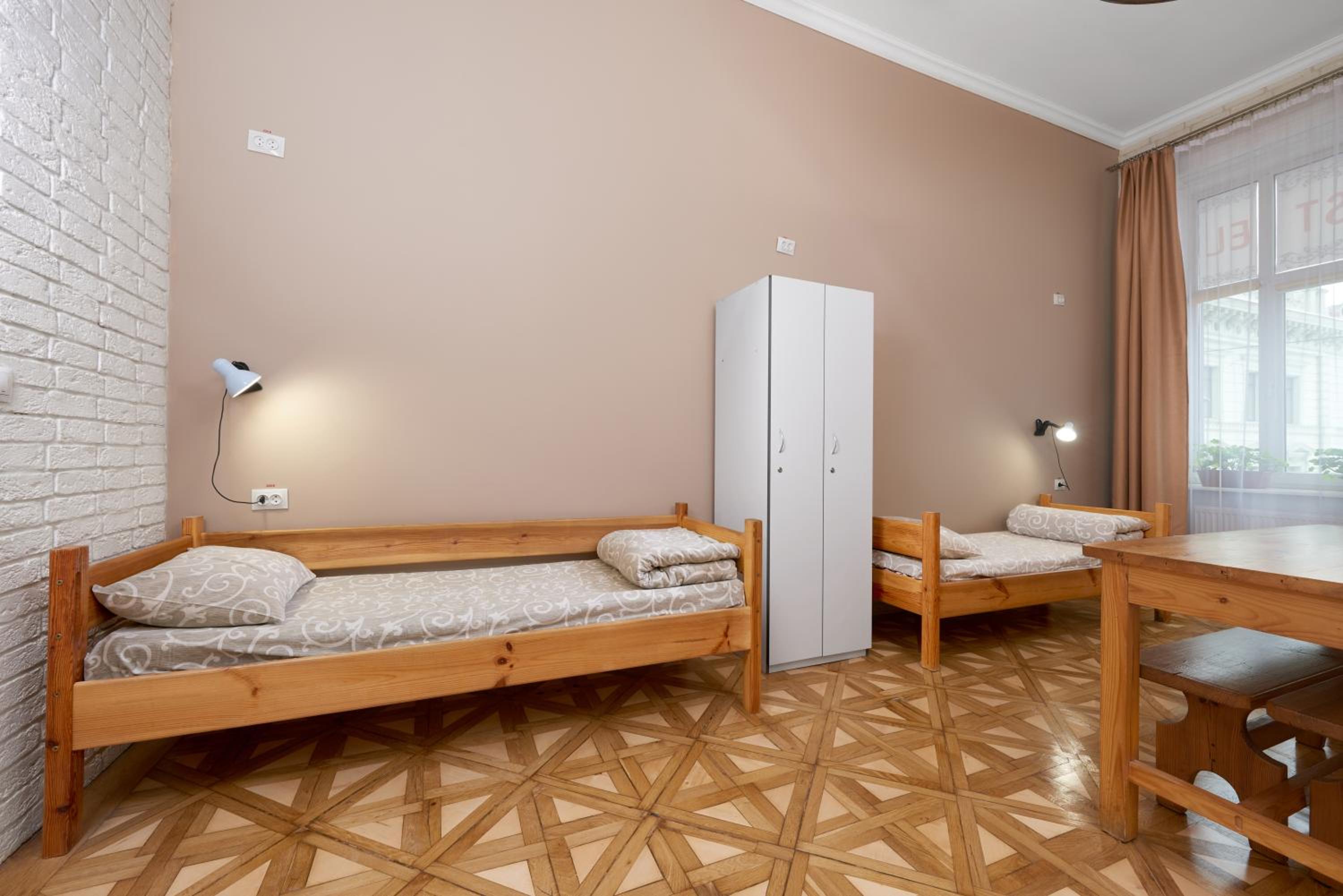 Bed in 4-Bed Dormitory Room photo 3