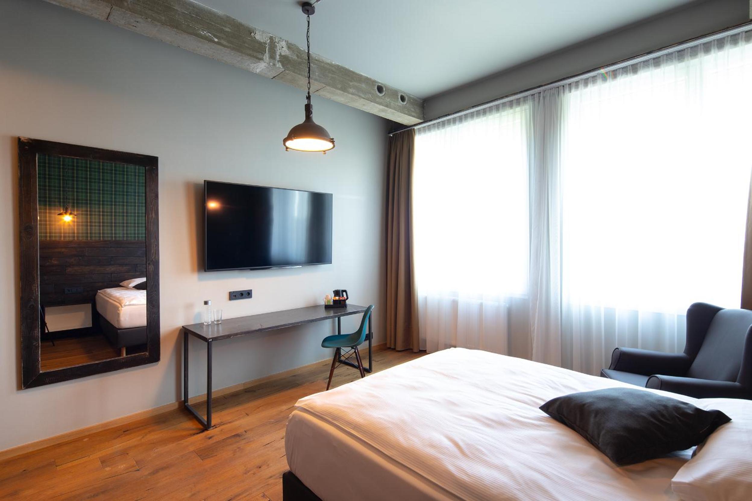 Business Queen Room - Photo 4