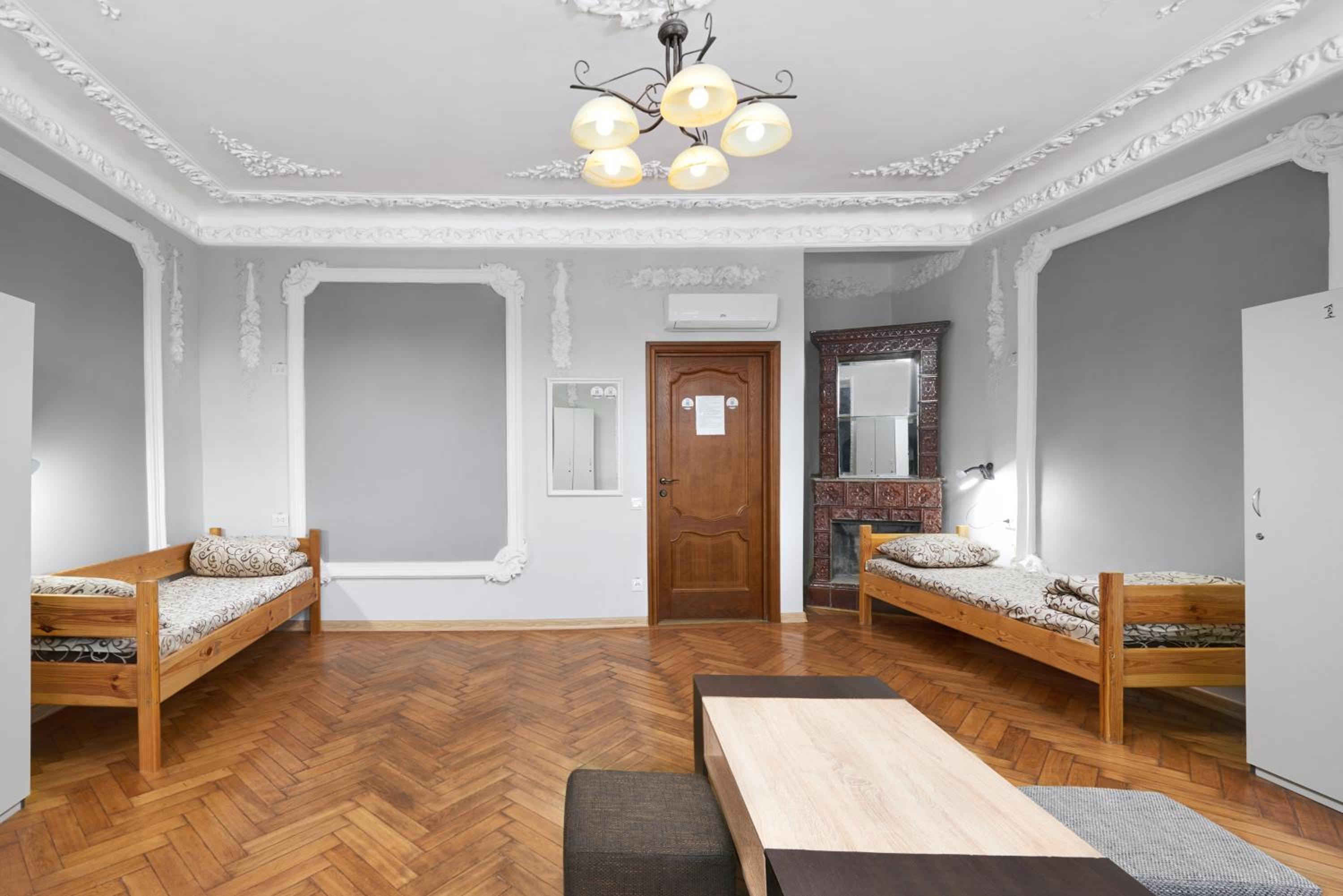 Single Bed in 4-Bed Dormitory Room photo 1