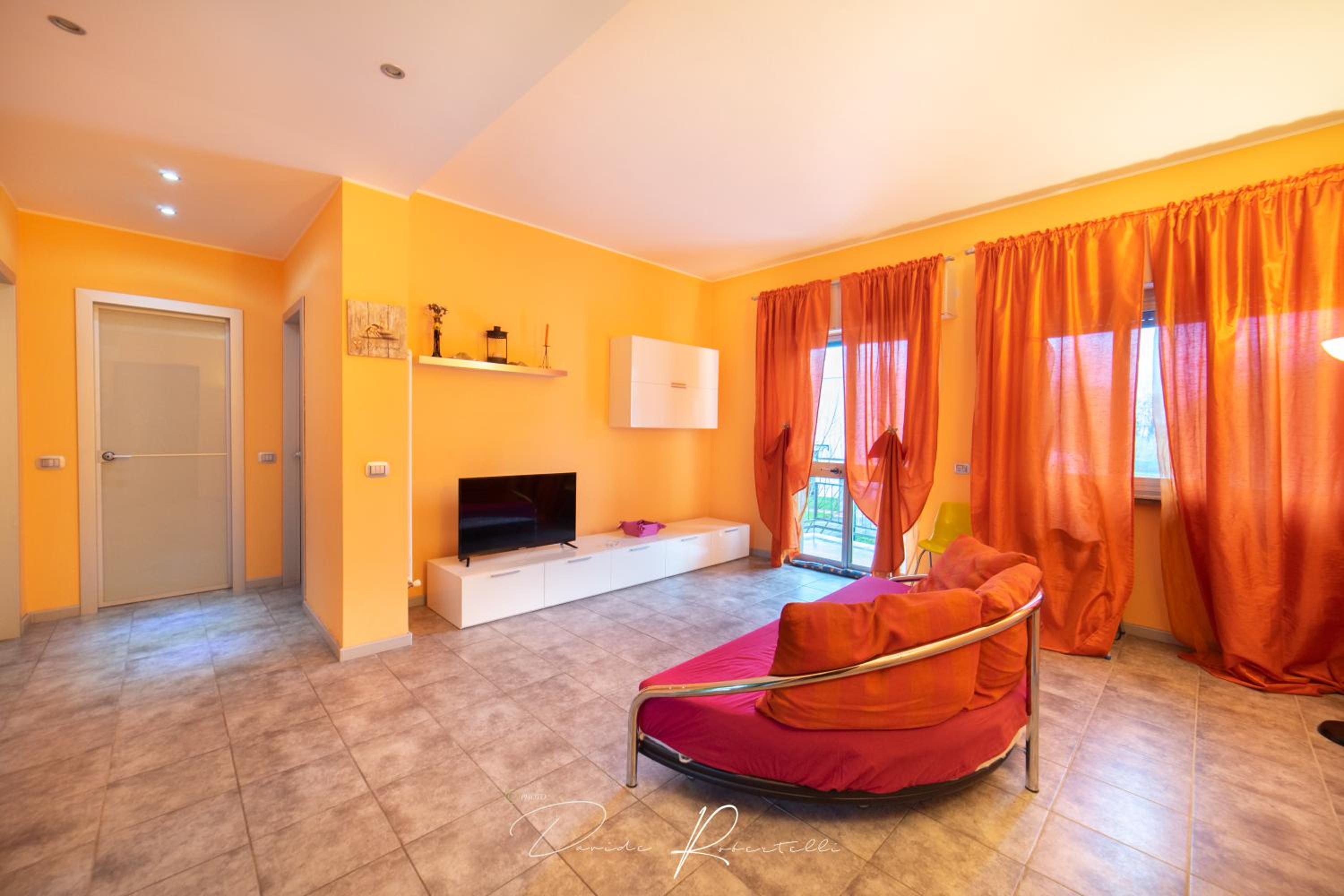 Two-Bedroom Apartment - Photo 2