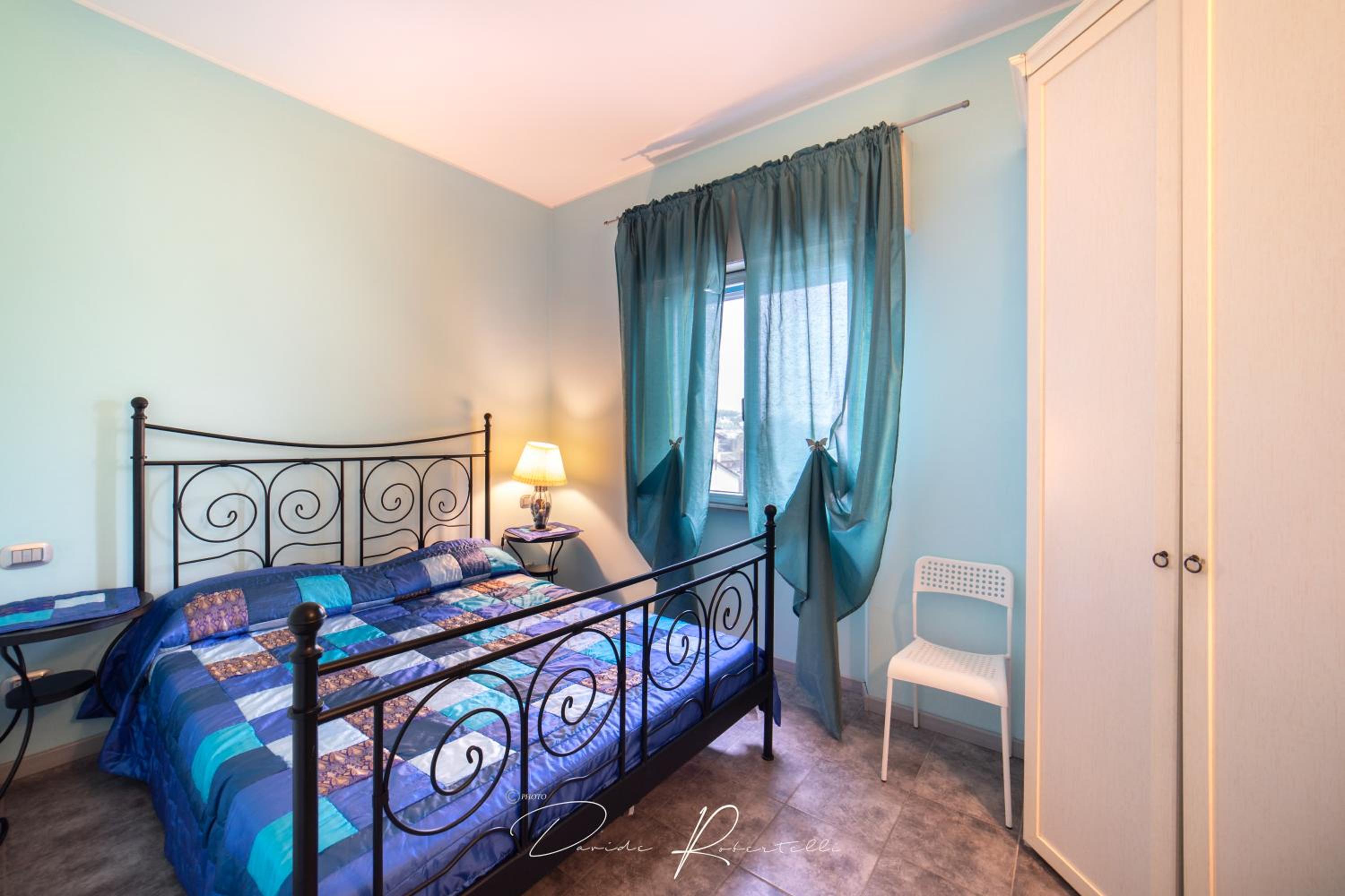 Two-Bedroom Apartment - Photo 21