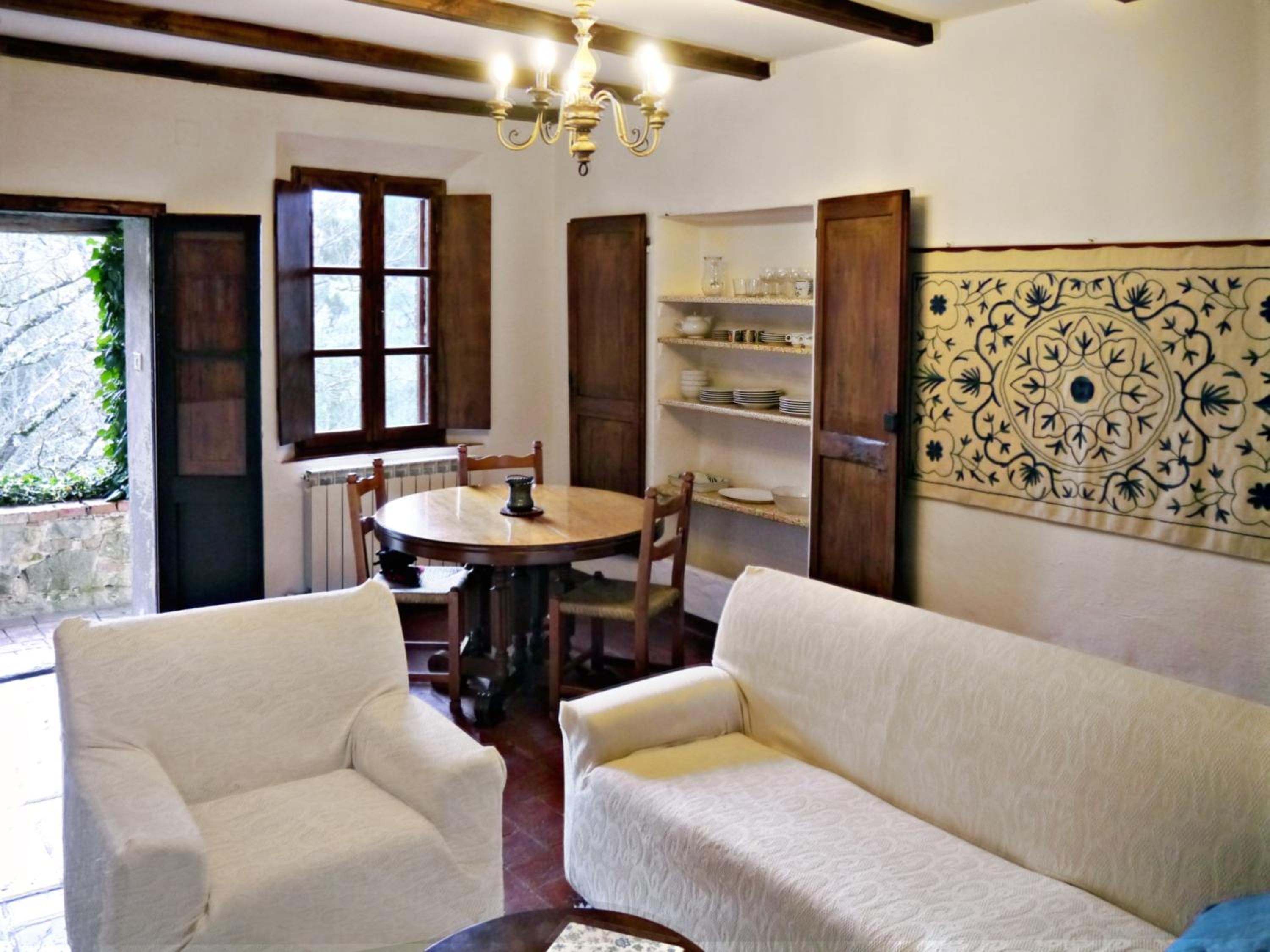 Two-Bedroom Apartment with Garden photo 1