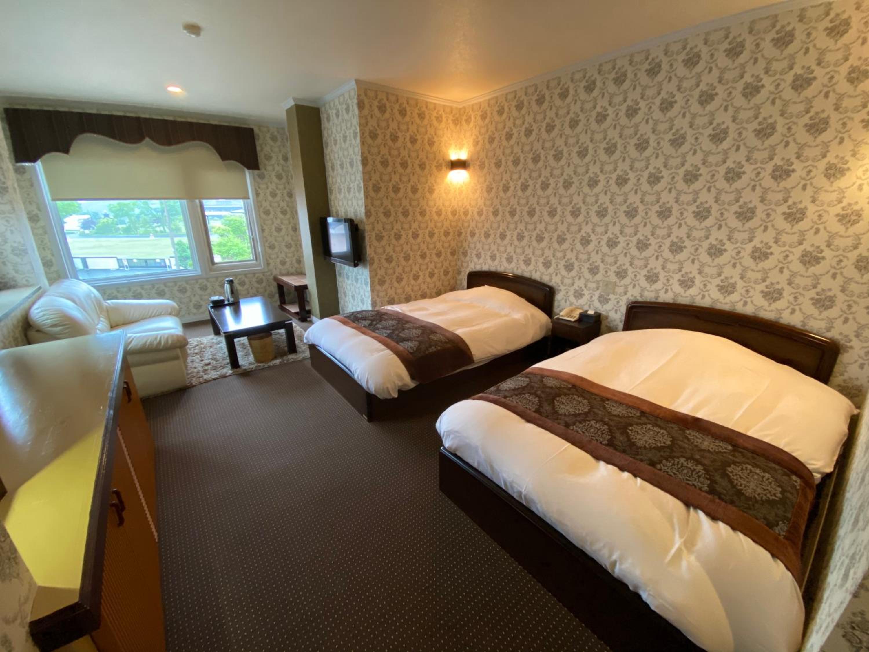 Deluxe Twin Room - Photo 1