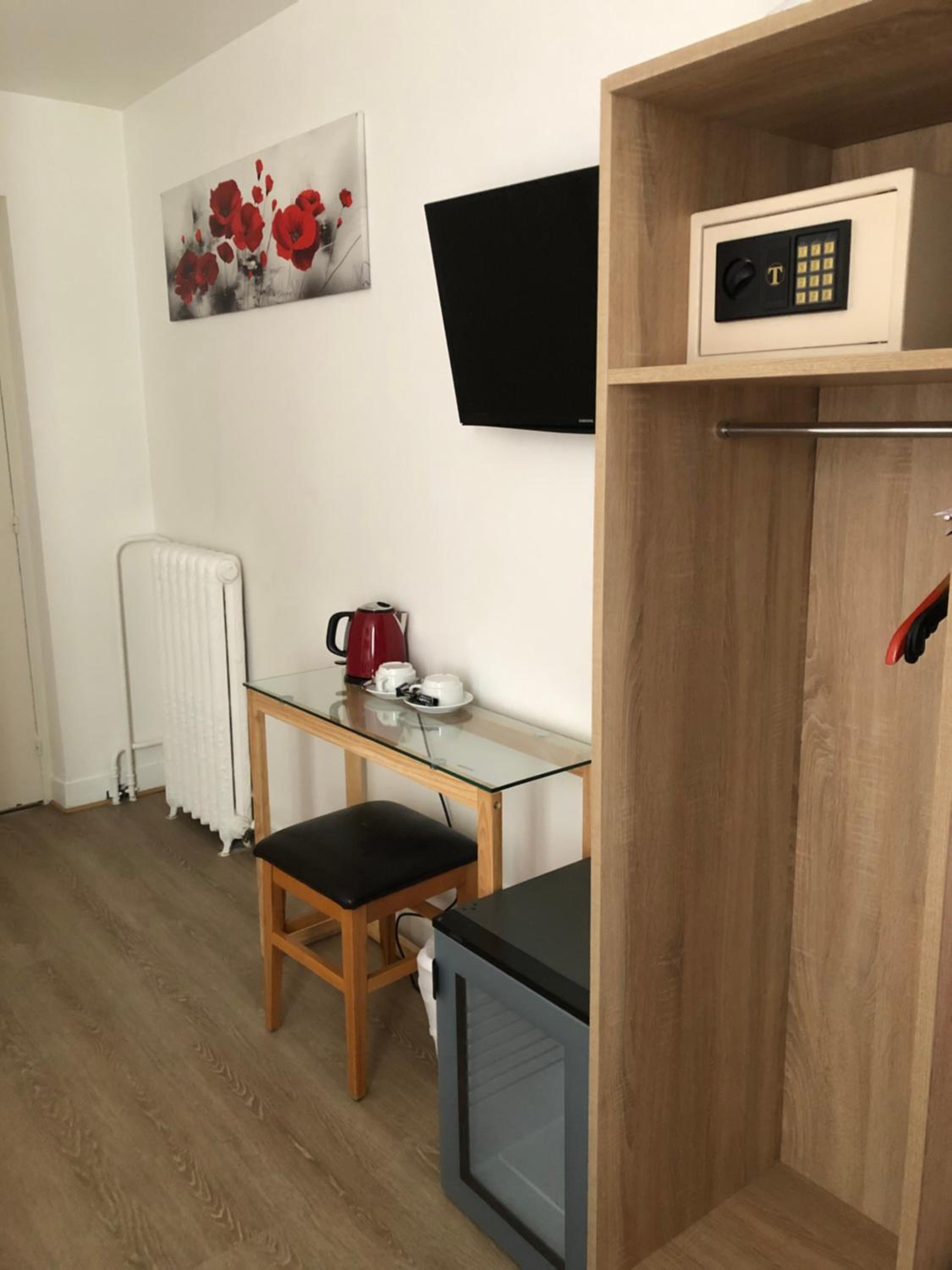Superior Double Room with Bath photo 3