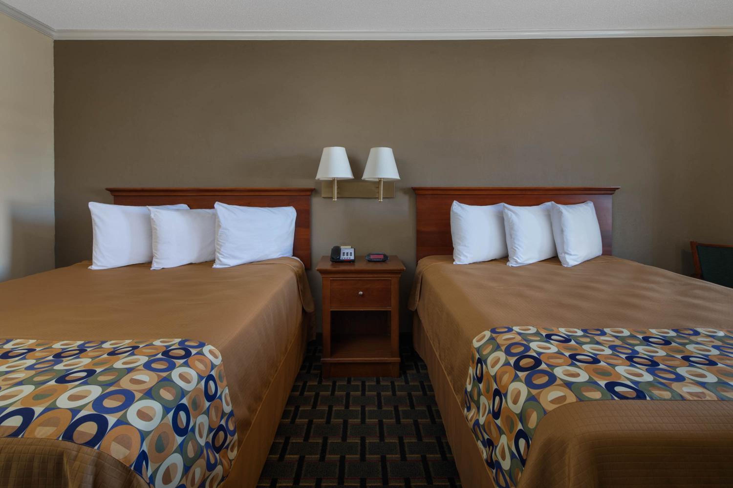 Double Room with Two Double Beds - Non-Smoking photo 1