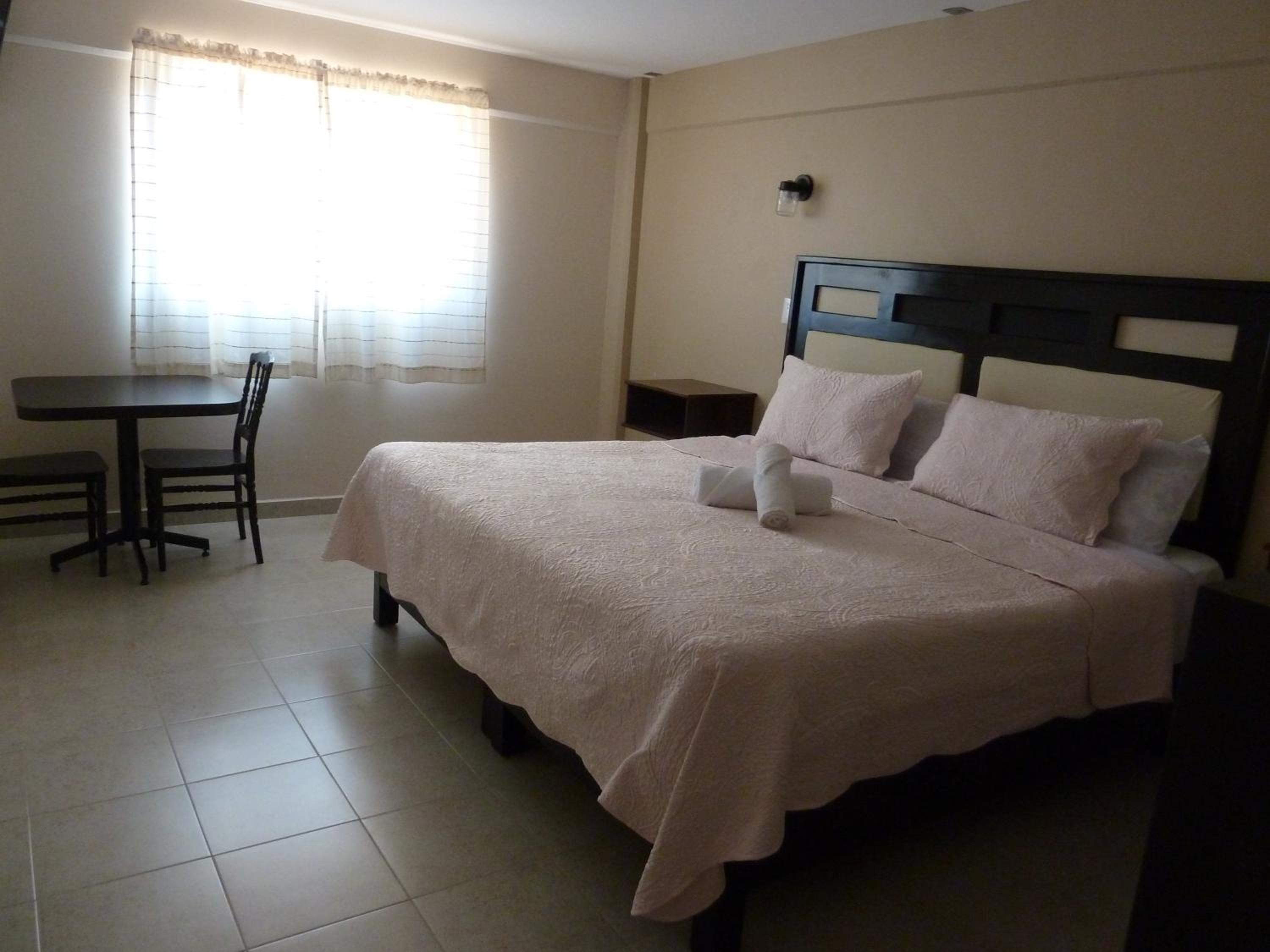 Deluxe King Room photo 1