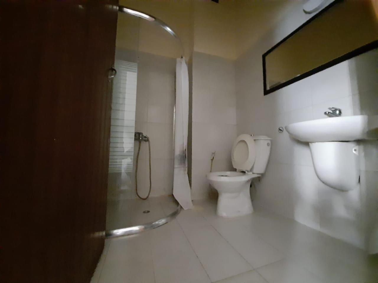 Standard Twin Room - Photo 13