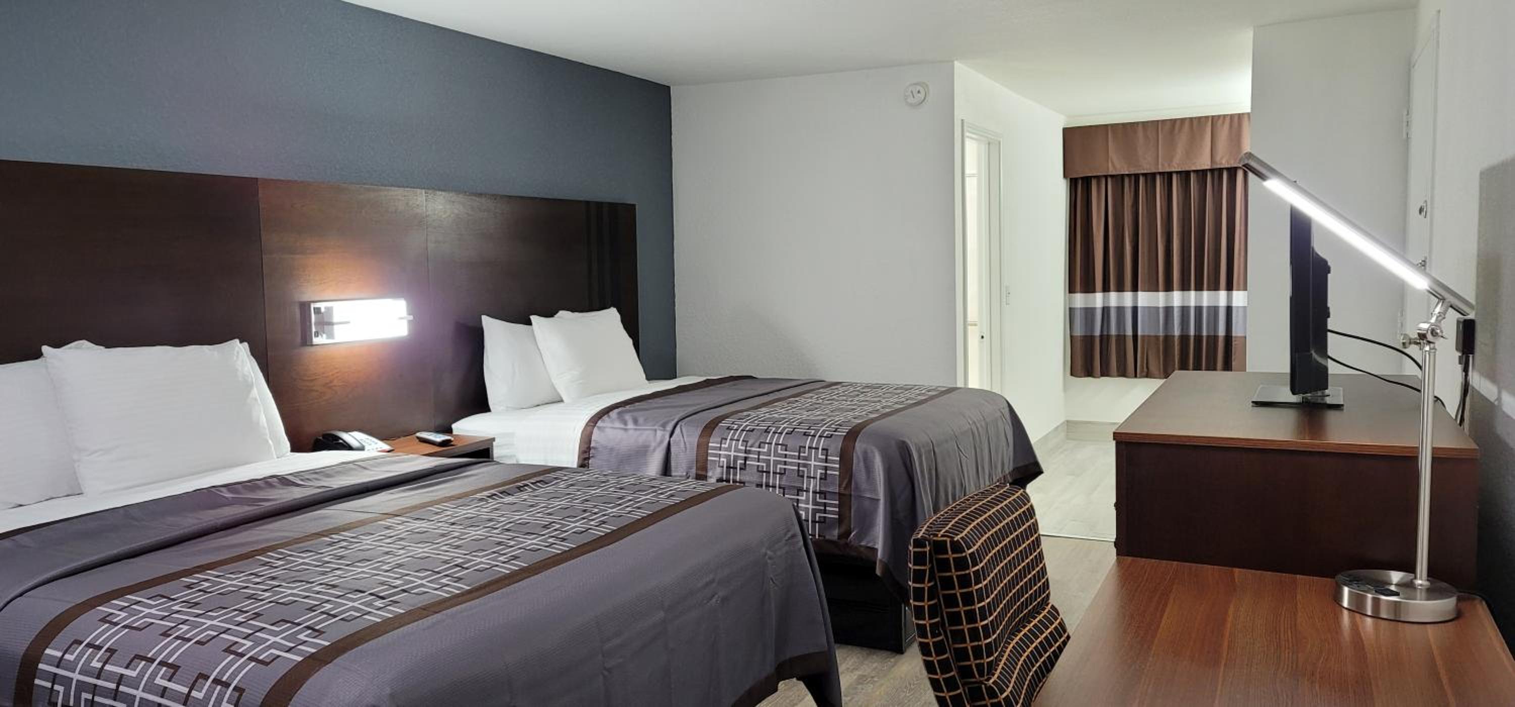 Queen Room - Photo 1