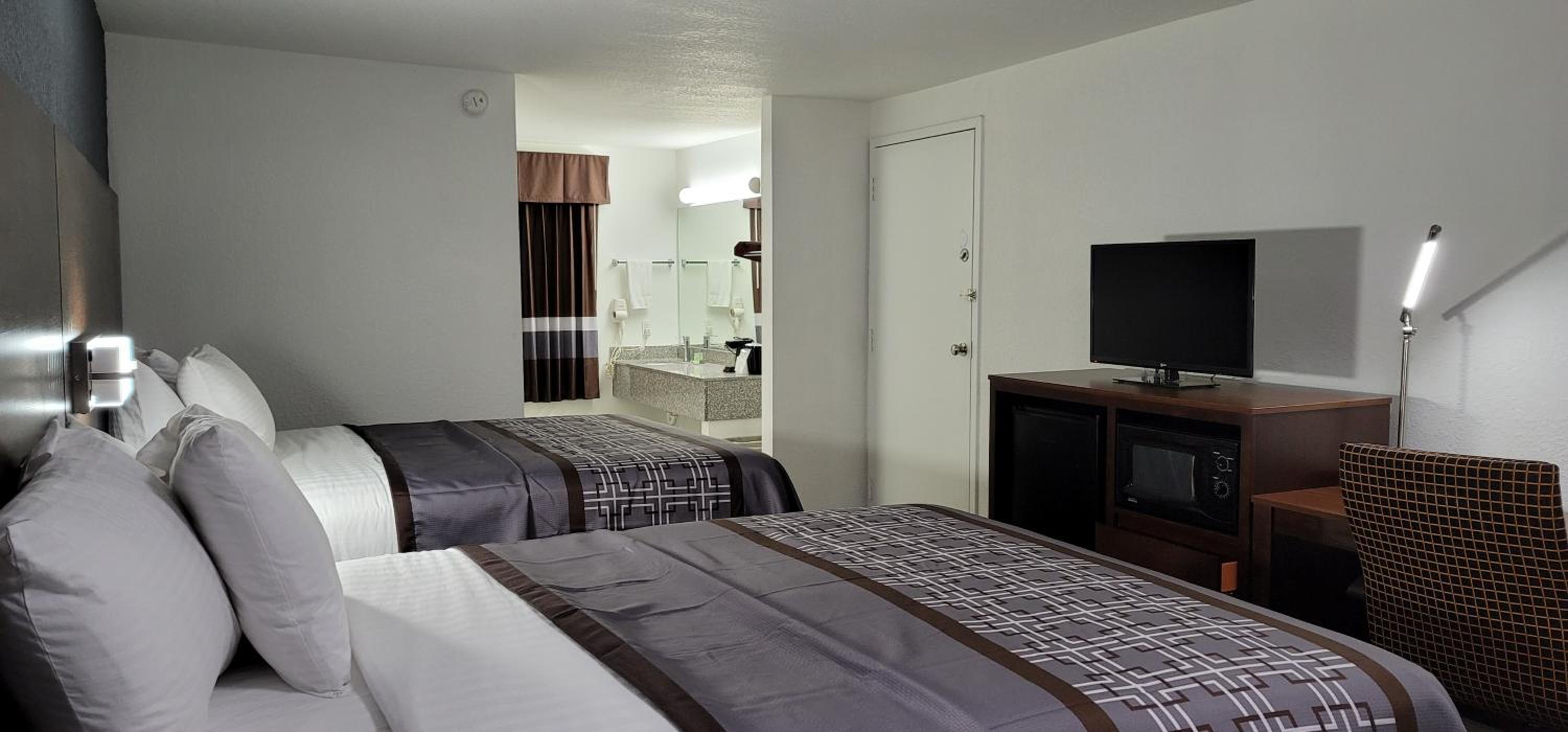 Queen Room - Photo 5