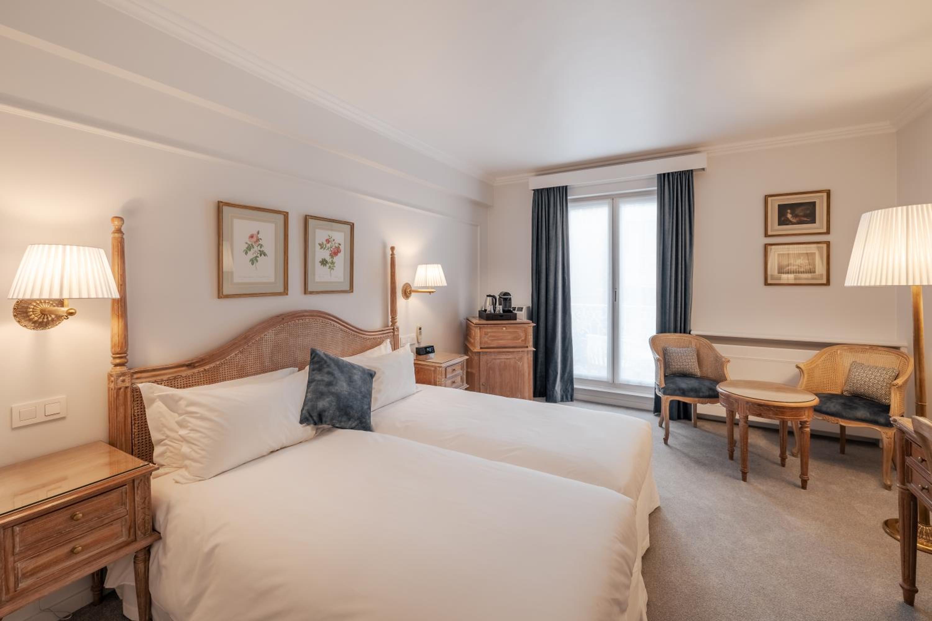 Superior Twin or Double Room - Photo 6