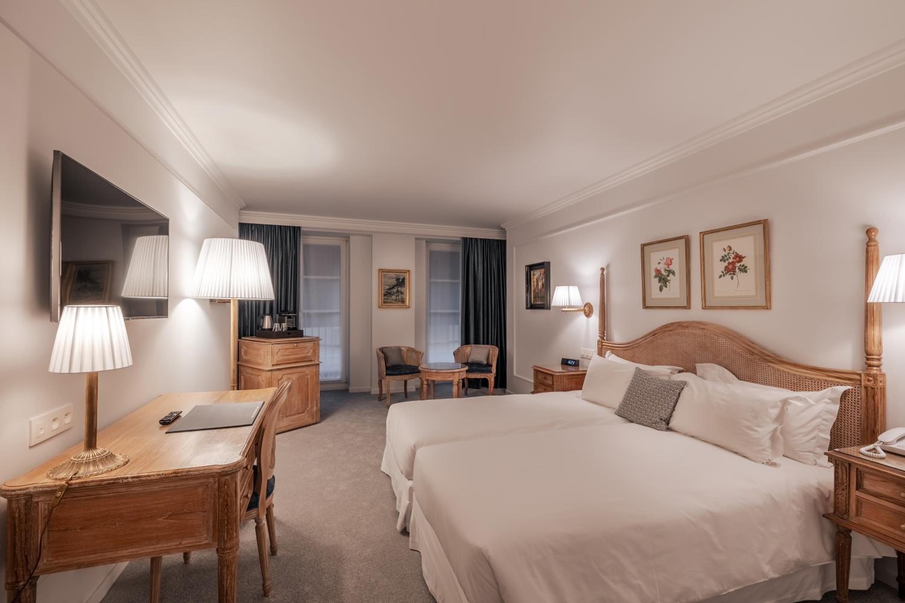 Superior Twin or Double Room - Photo 5