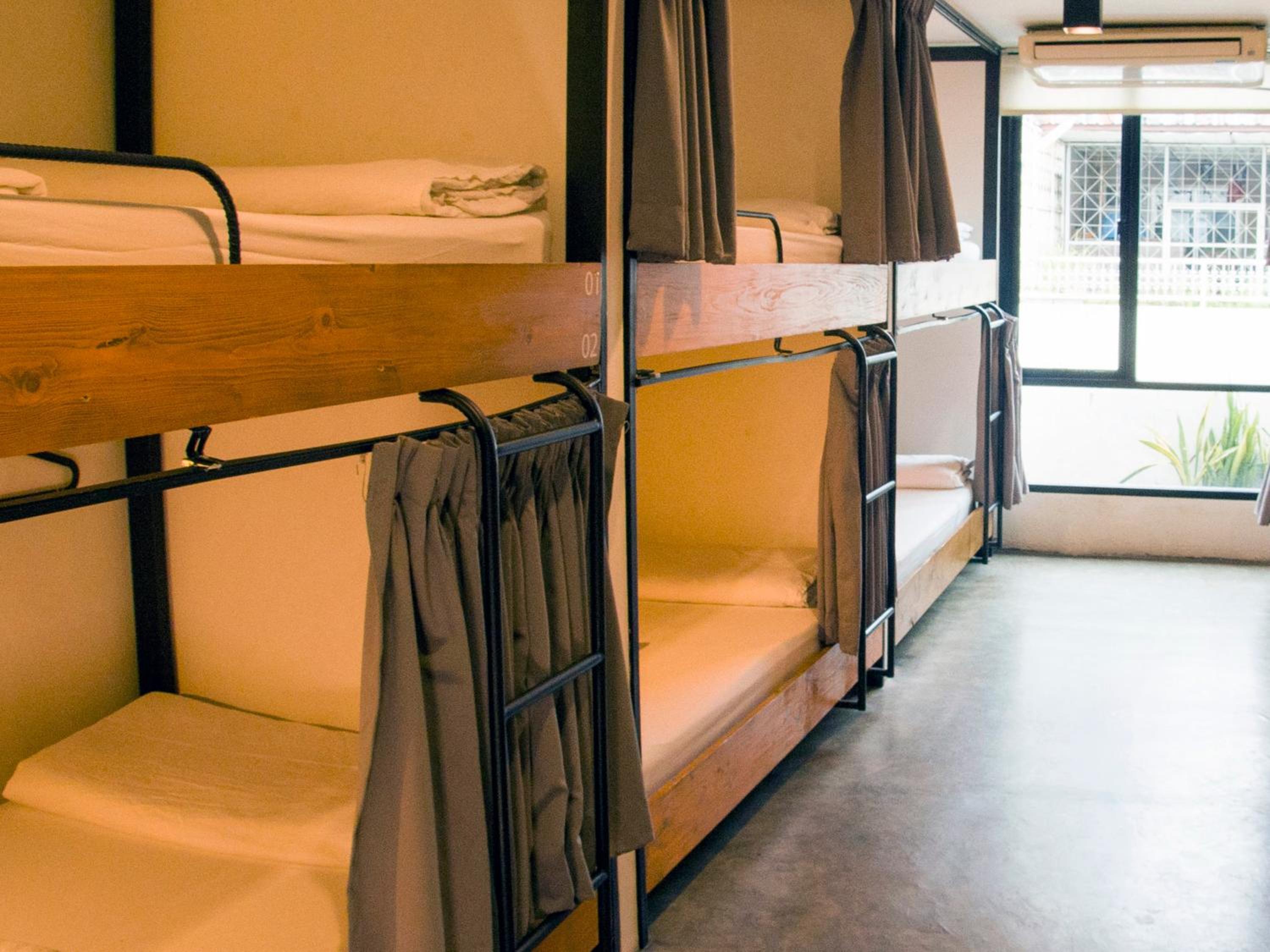 Bed in 10-Bed Mixed Dormitory Room photo 2
