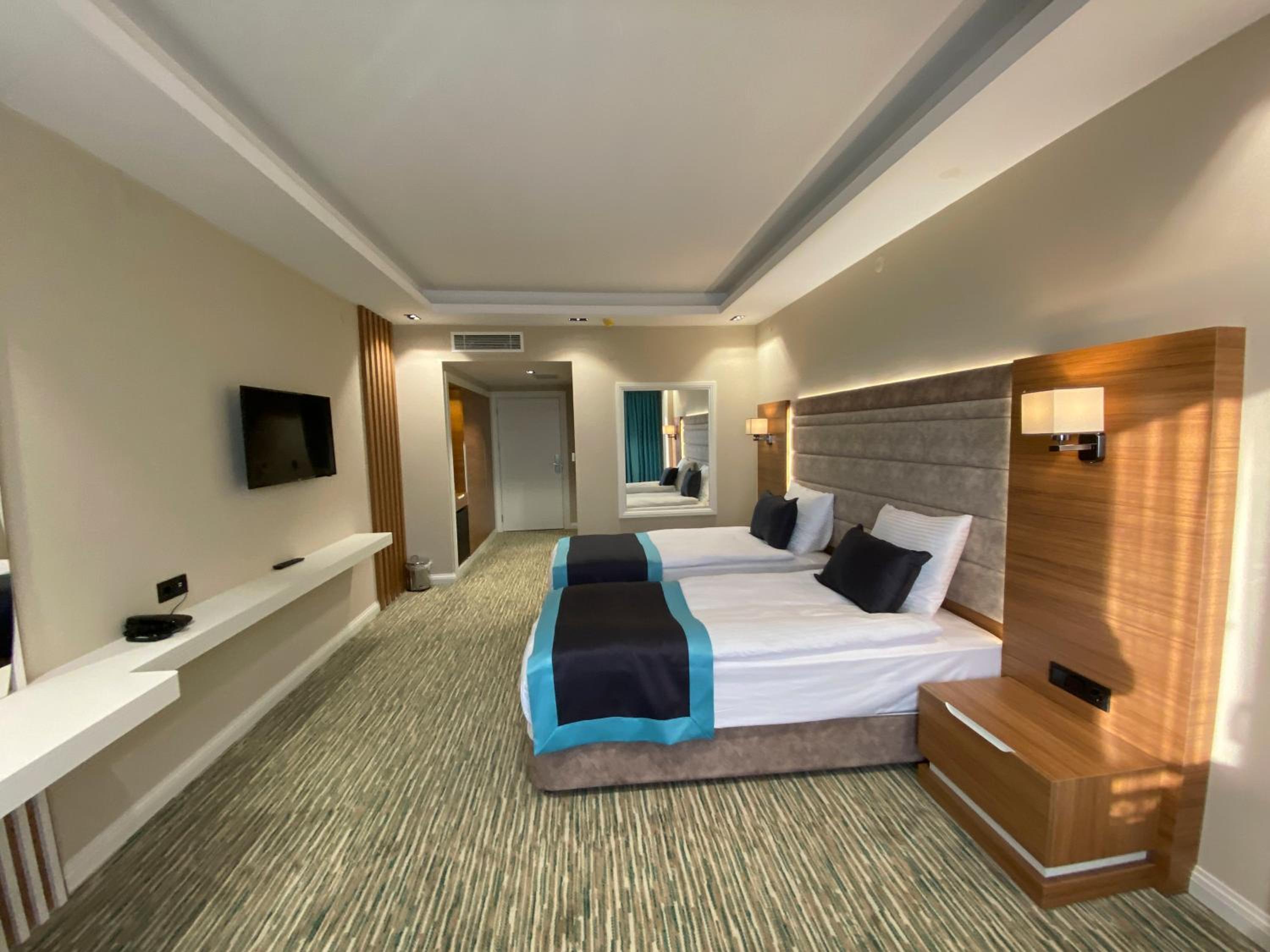 Standard Double Room - Photo 5