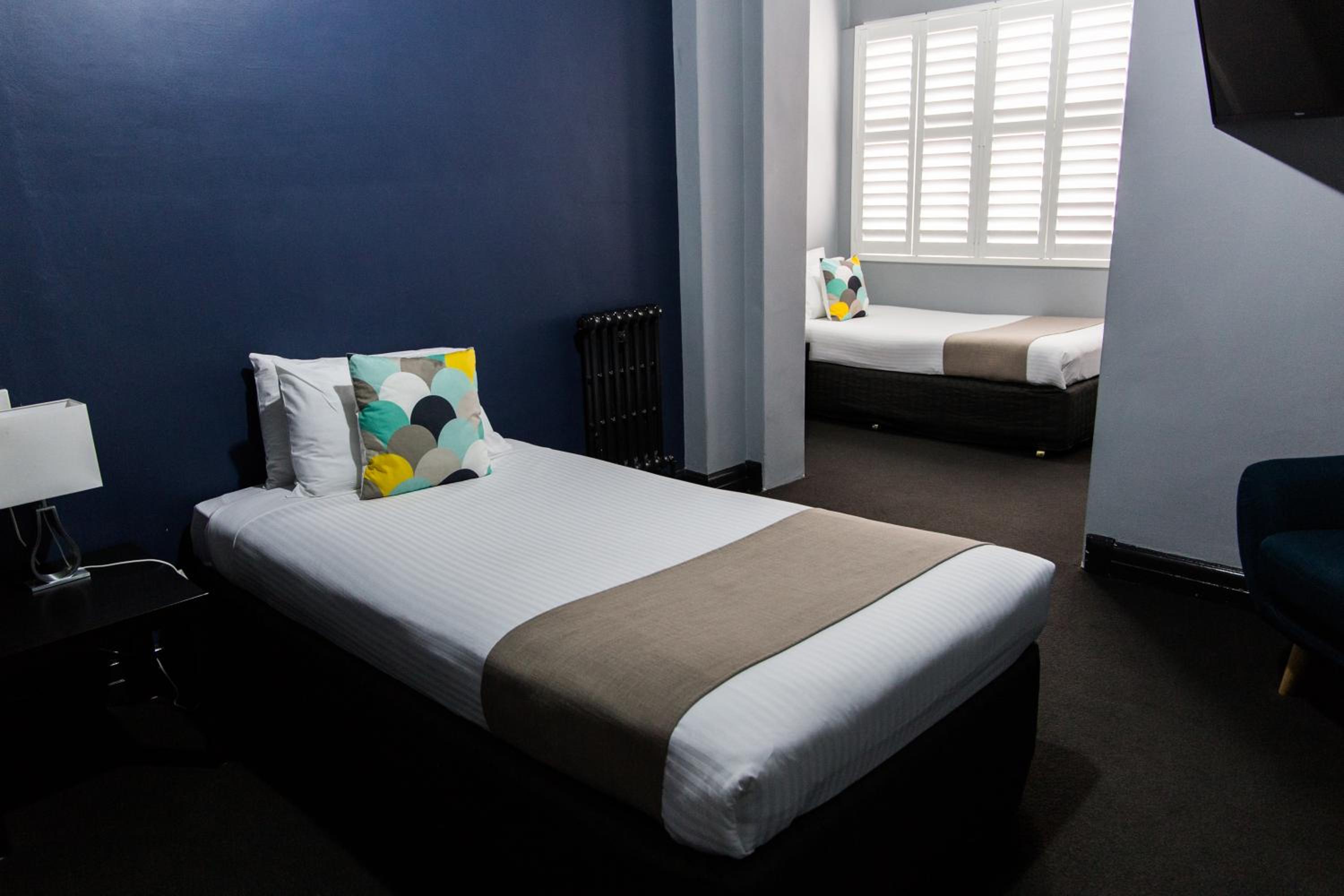 Standard Twin Room - Photo 1