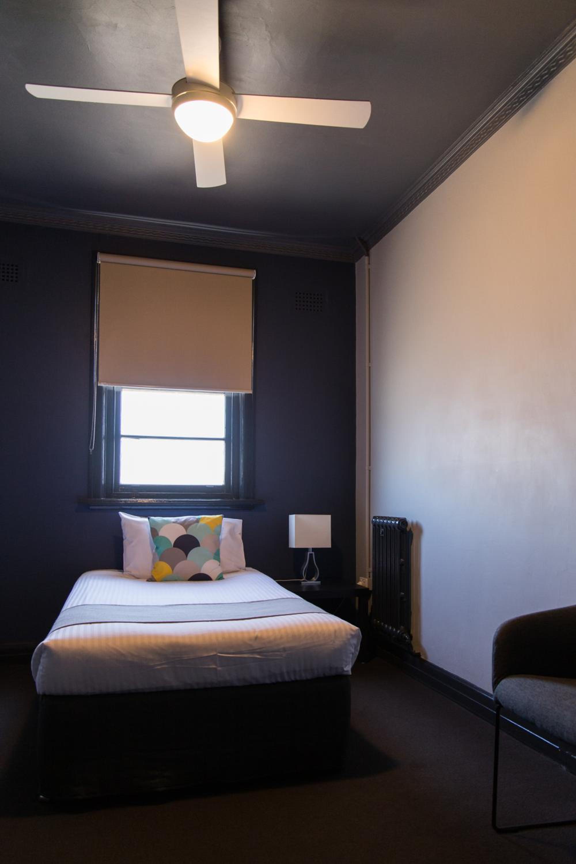 King Single Room photo 2