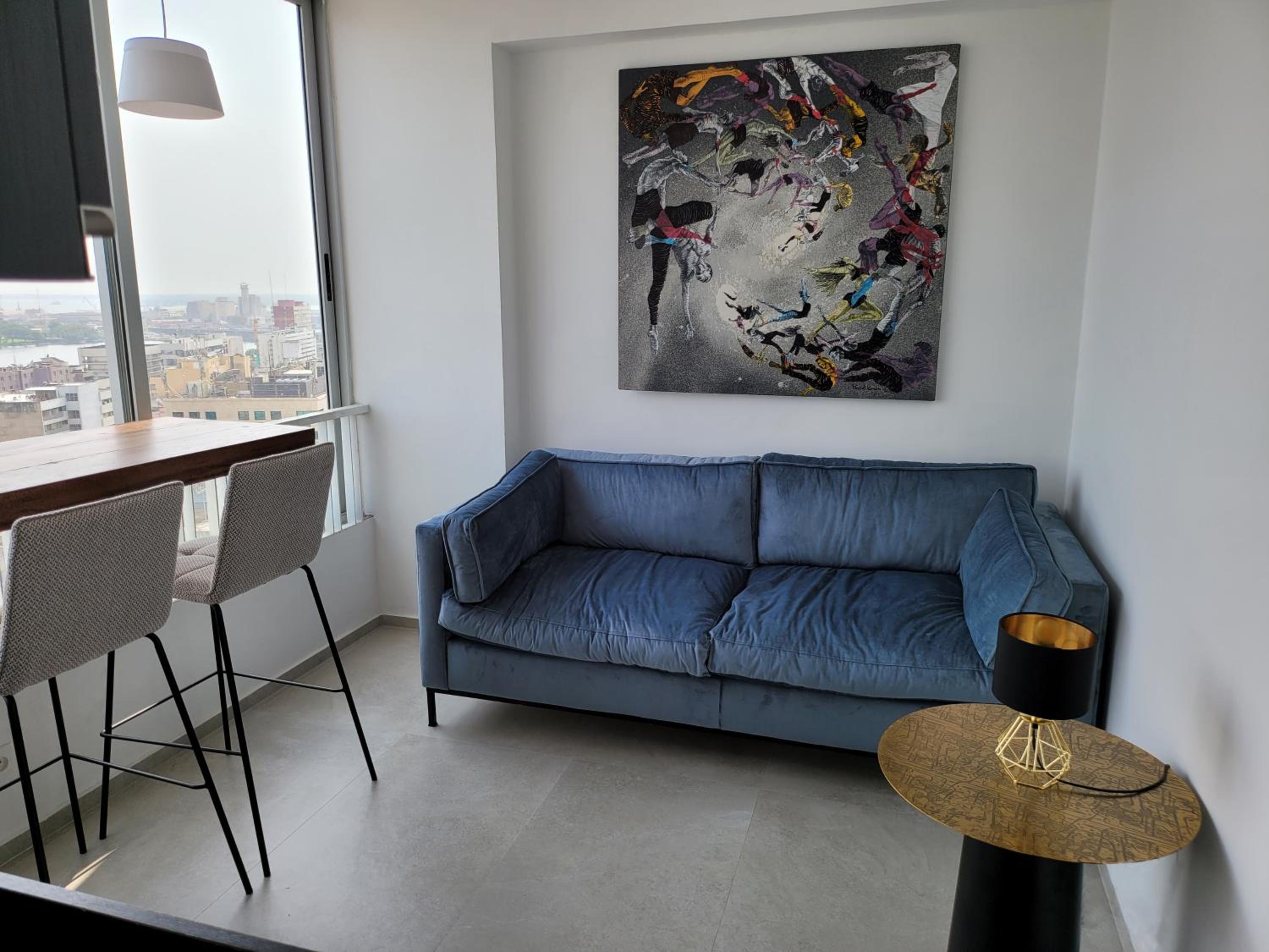 Studio Apartment