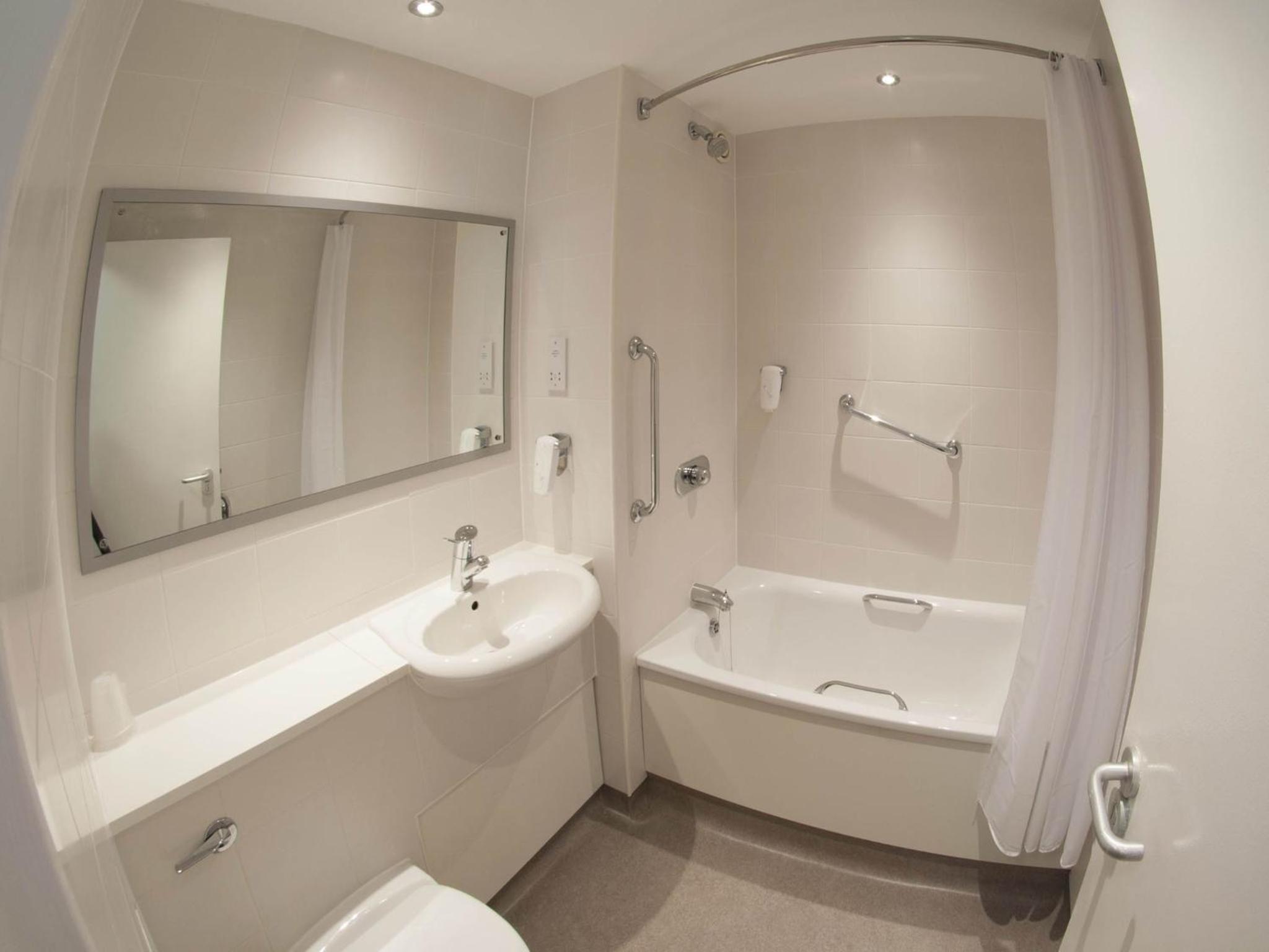 Twin Room - Photo 4