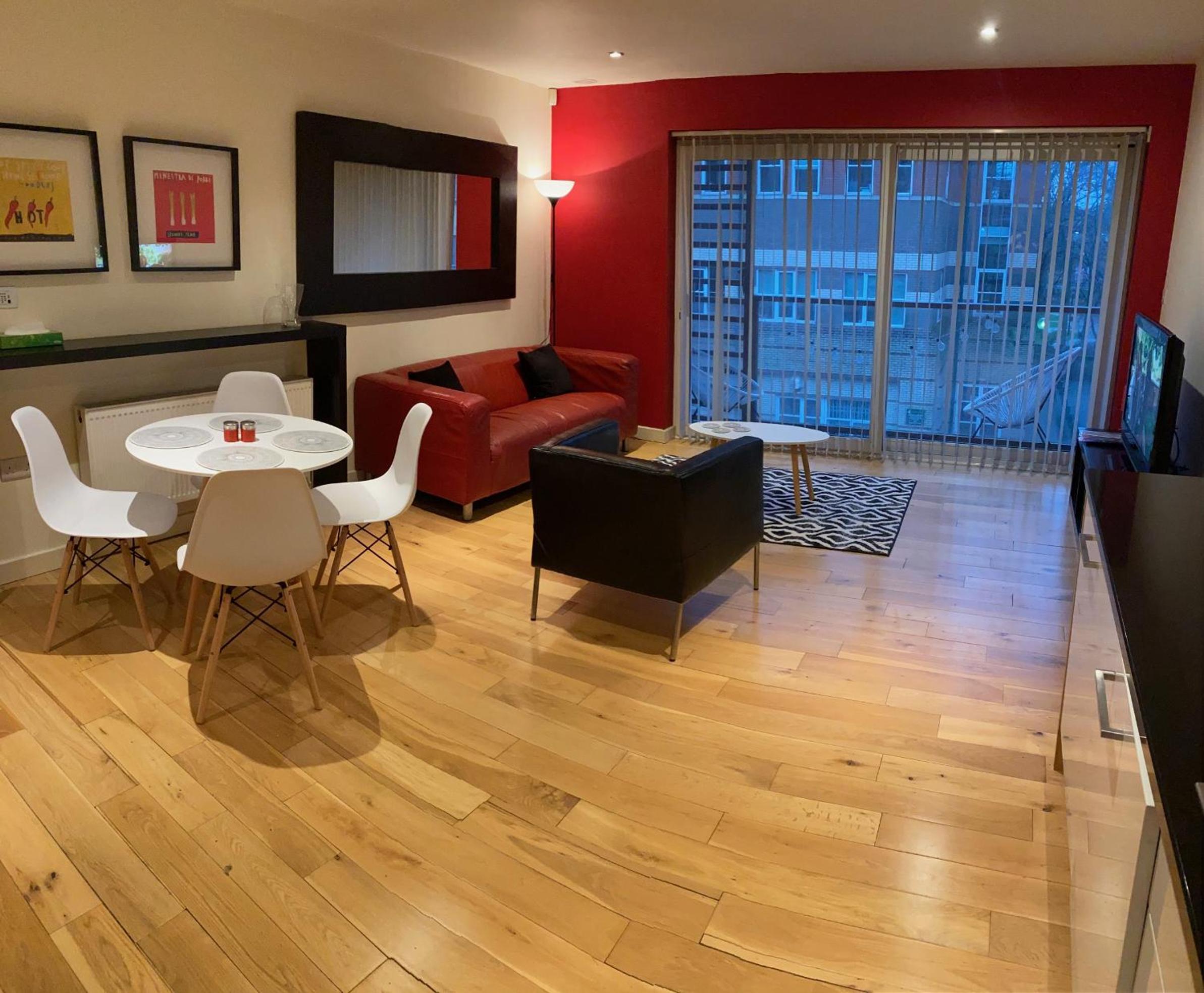 Apartment with Balcony photo 2