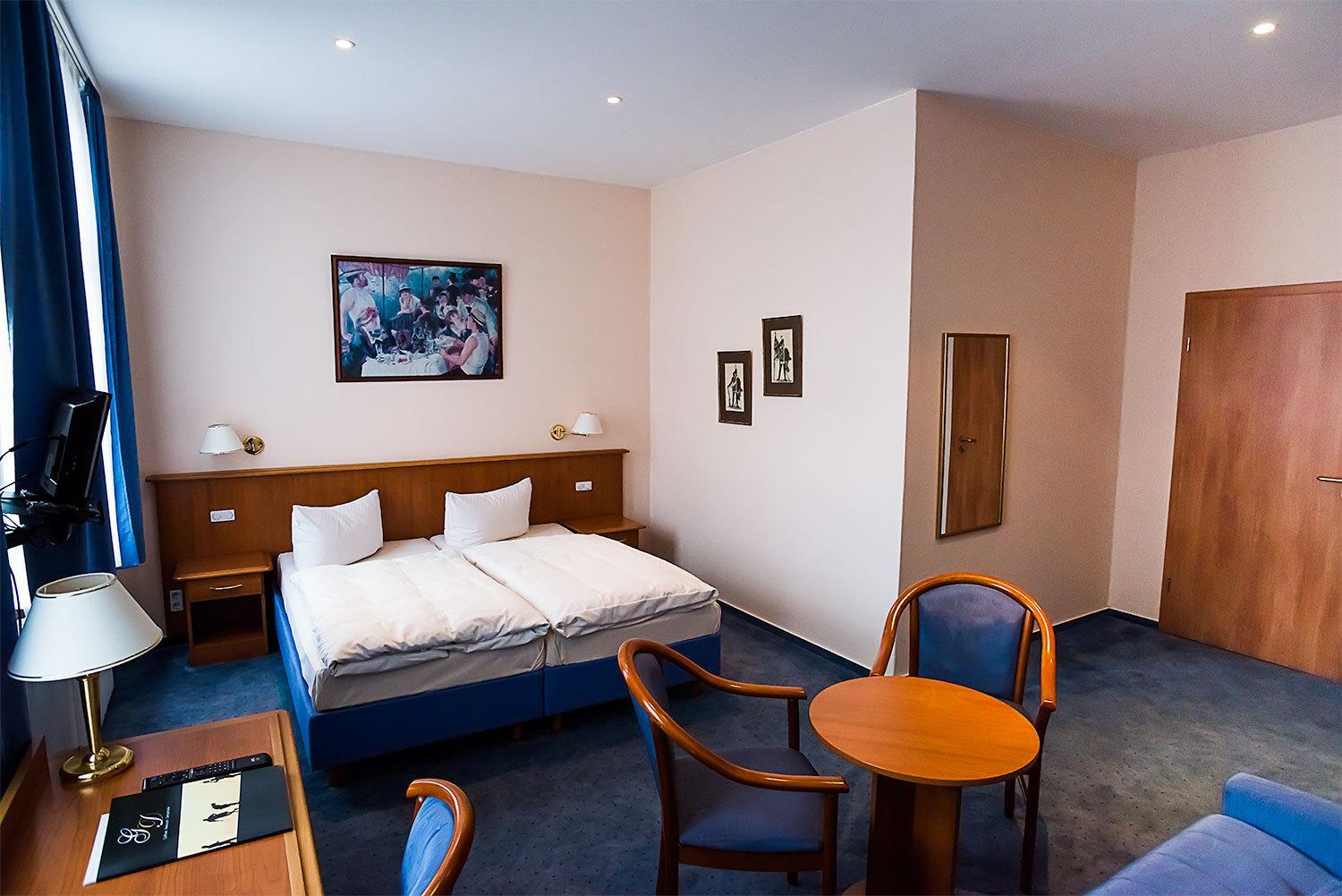 Double Room - Photo 23
