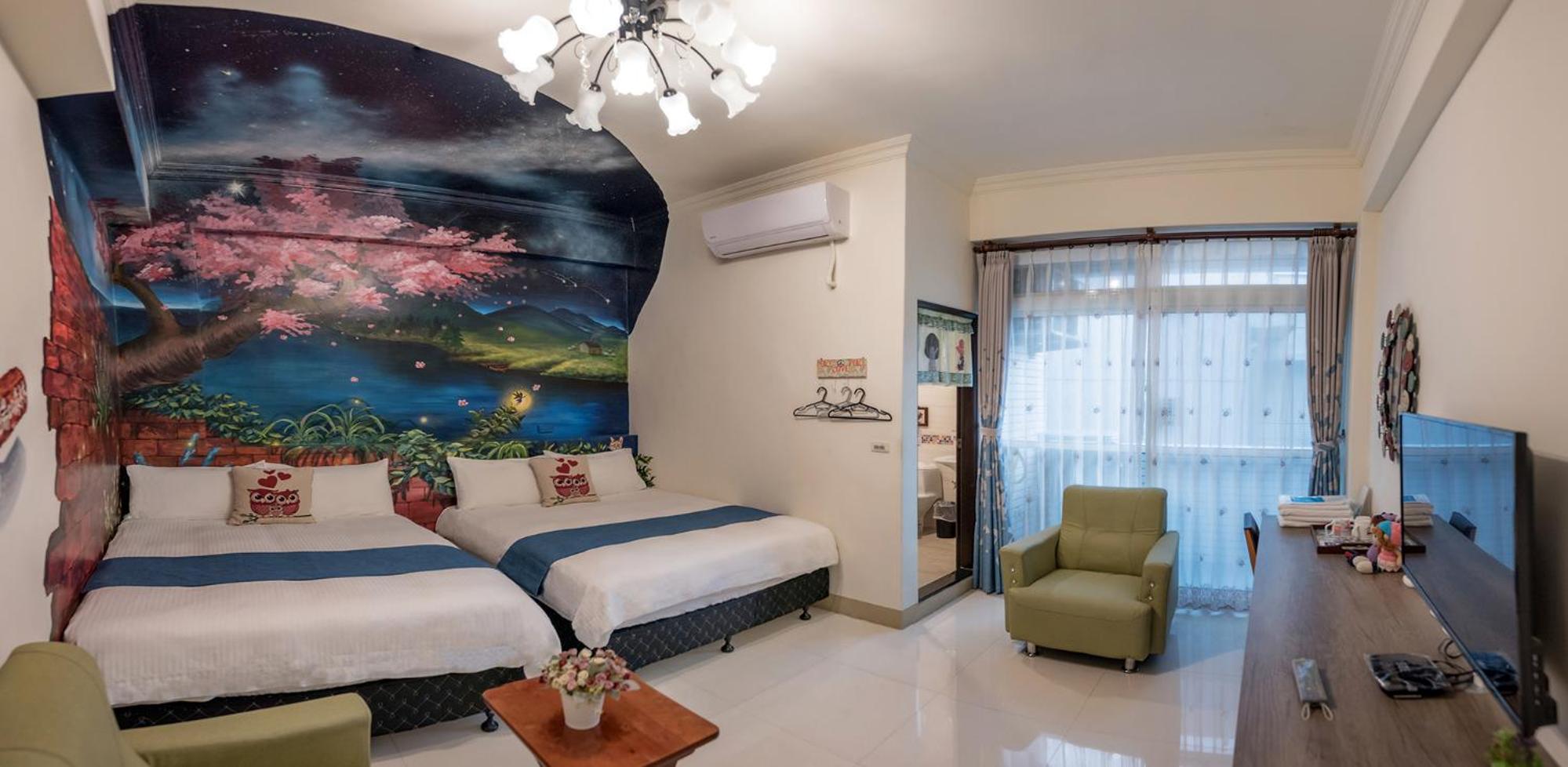 Standard Twin Room with Sofa photo 2