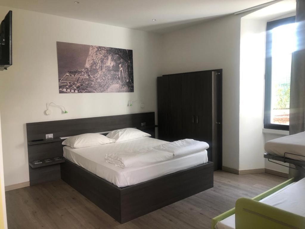 Double Room - Photo 2