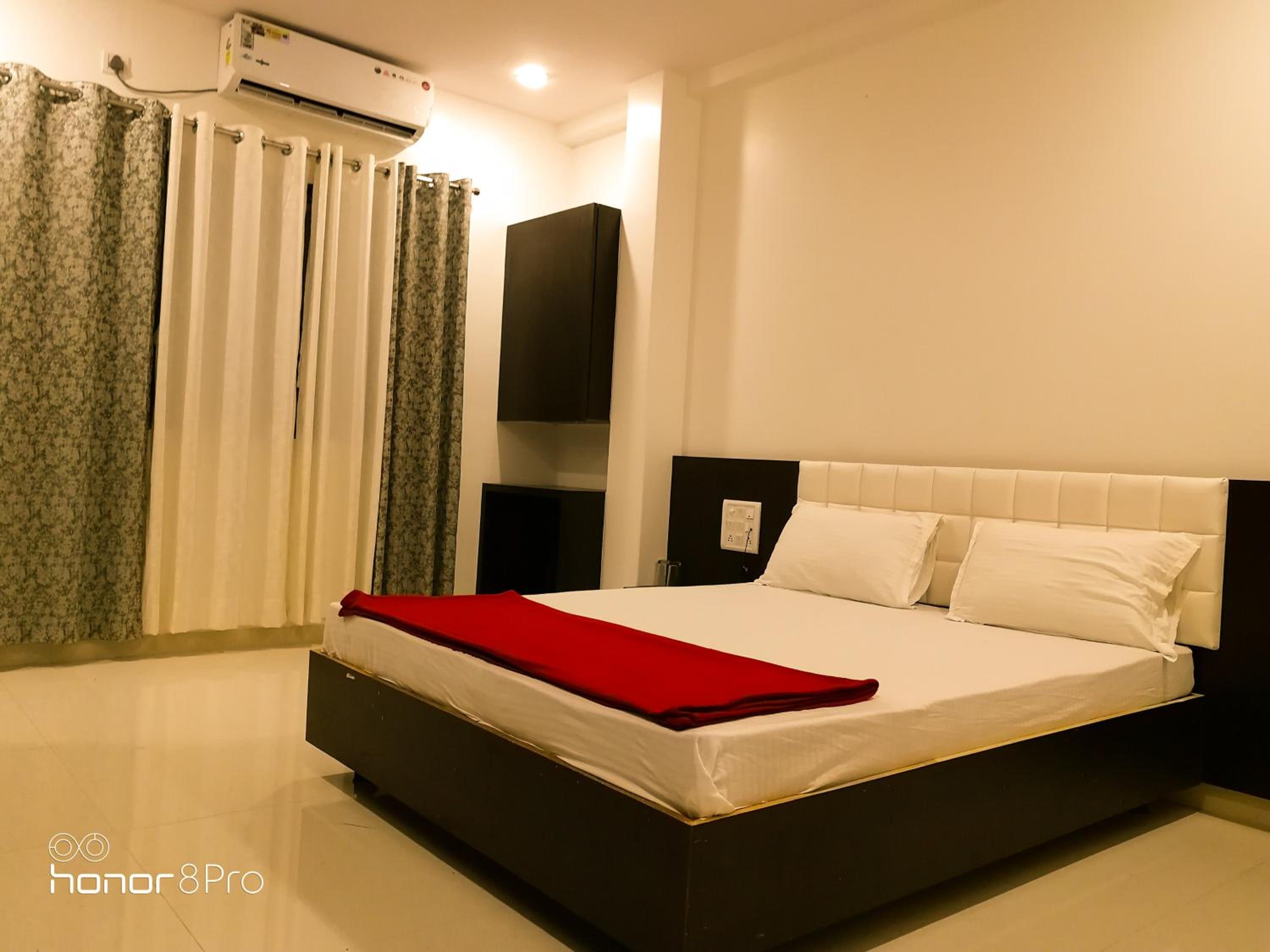 Super Deluxe Double Room - Photo 22
