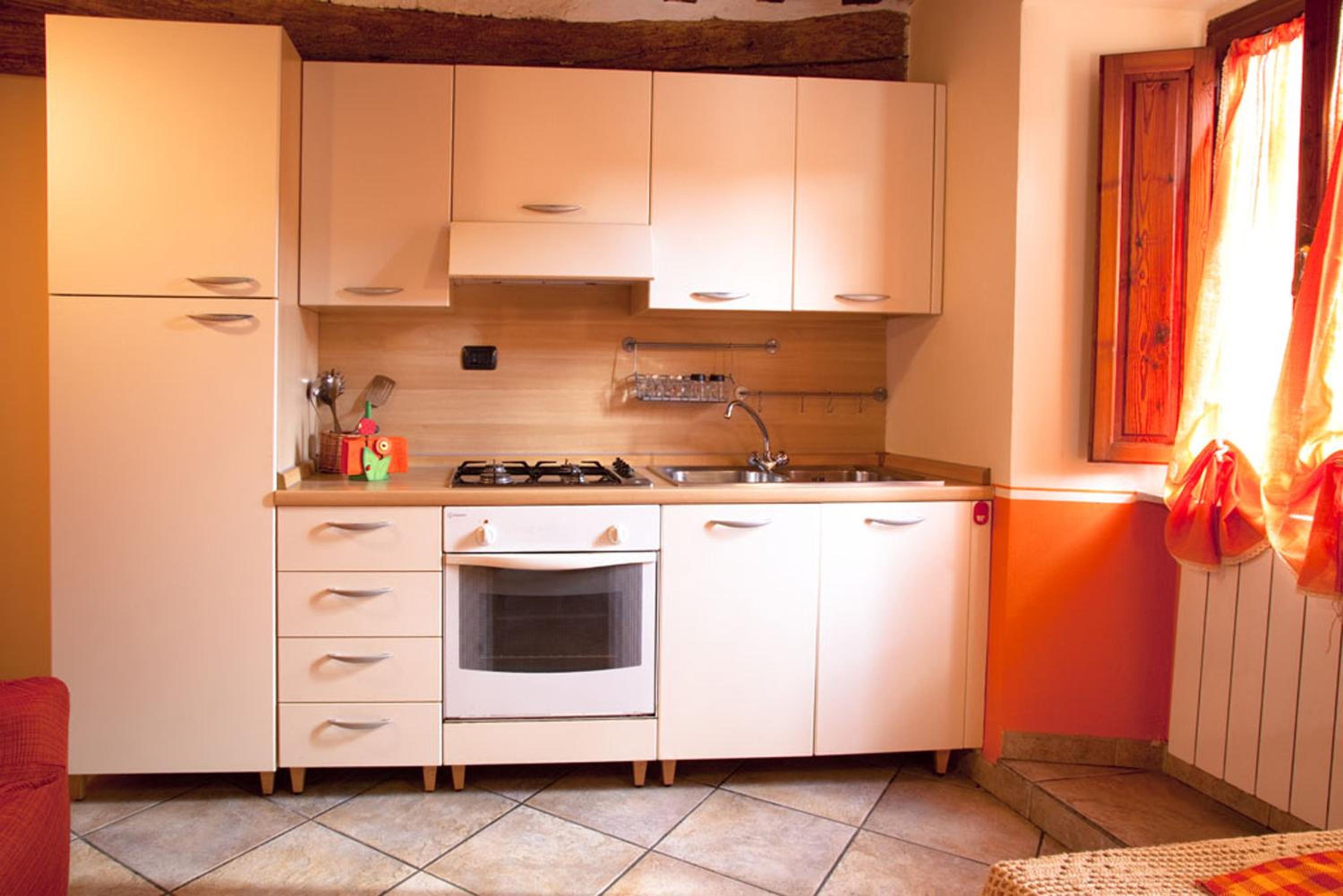 One-Bedroom Apartment - Photo 10