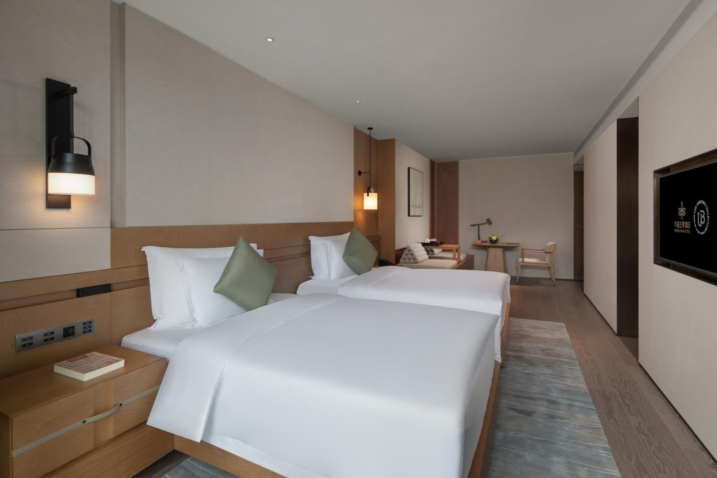 Deluxe Twin Room - Photo 1