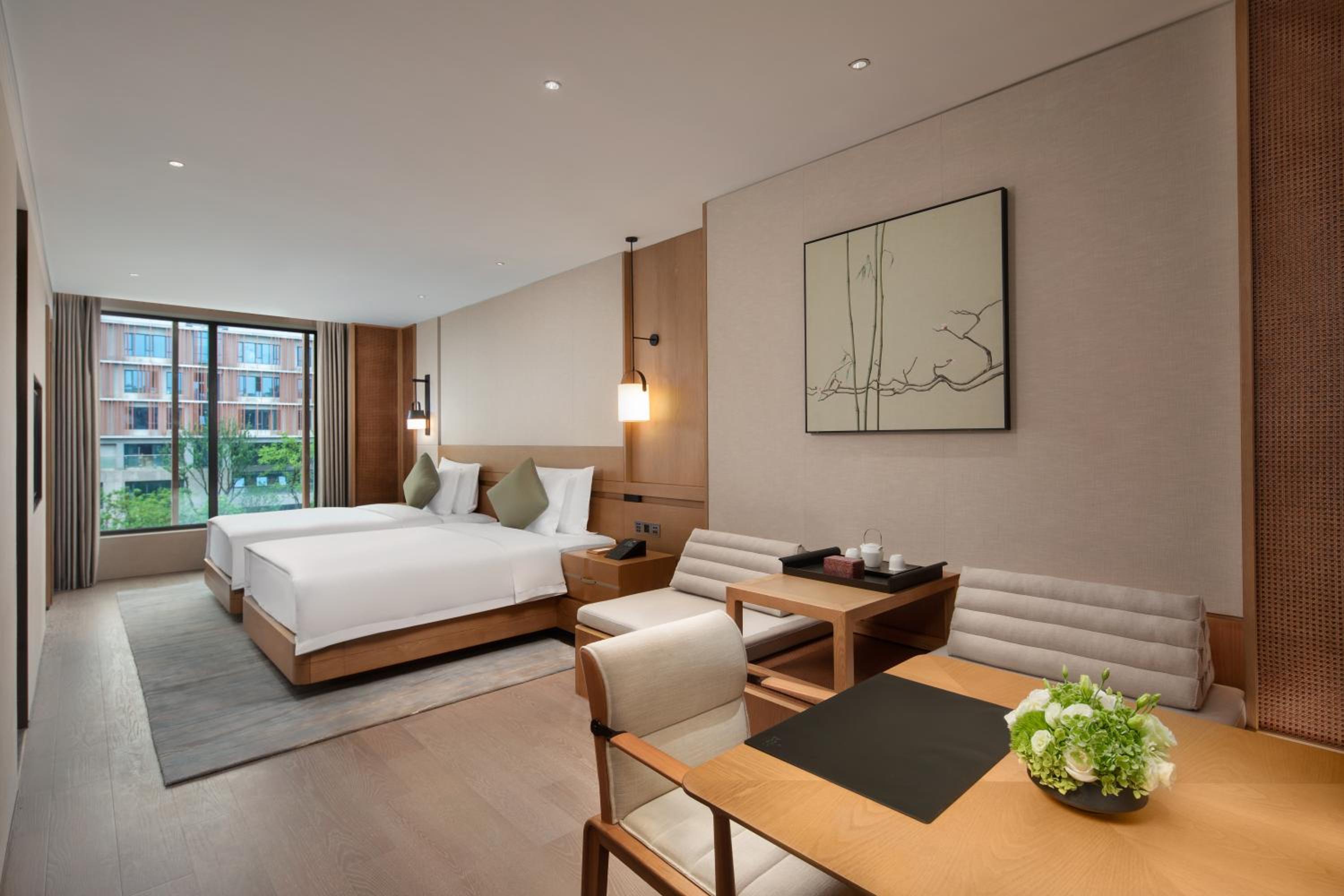 Premium Twin Room - Photo 1