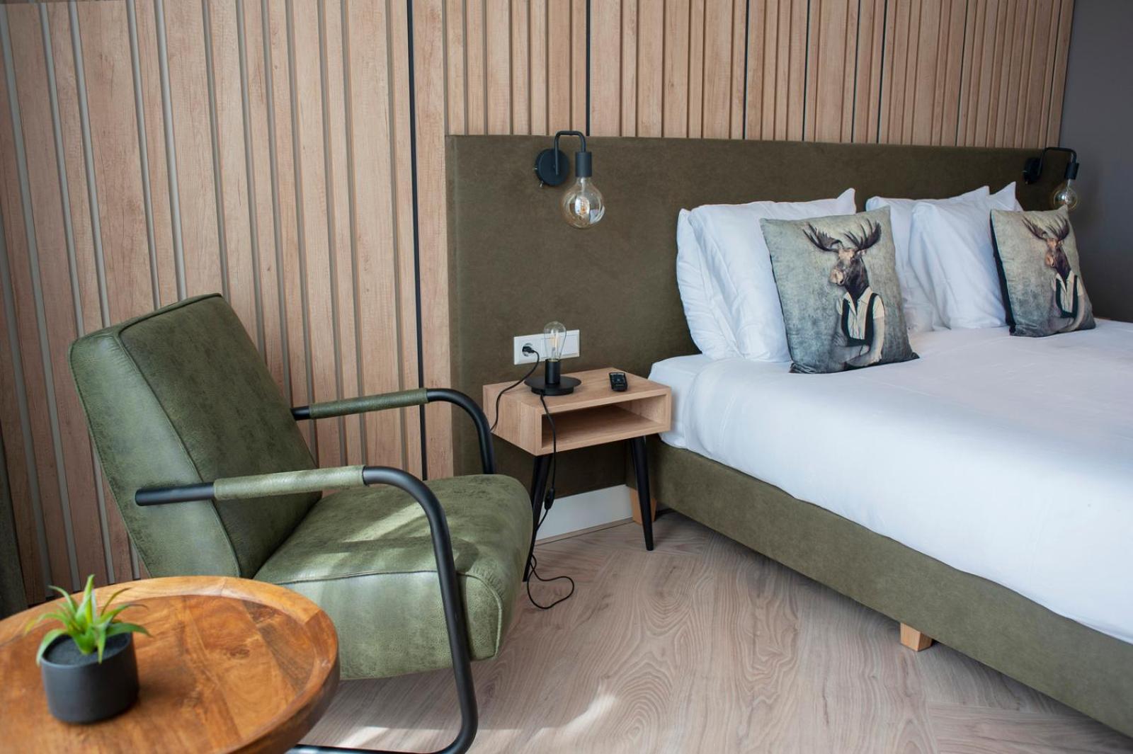 Deluxe Twin Room - Photo 9