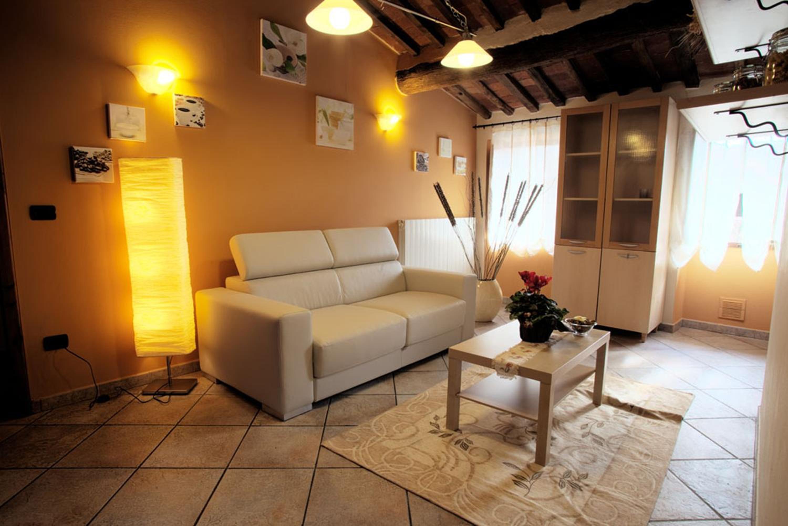 One-Bedroom Apartment - Photo 9