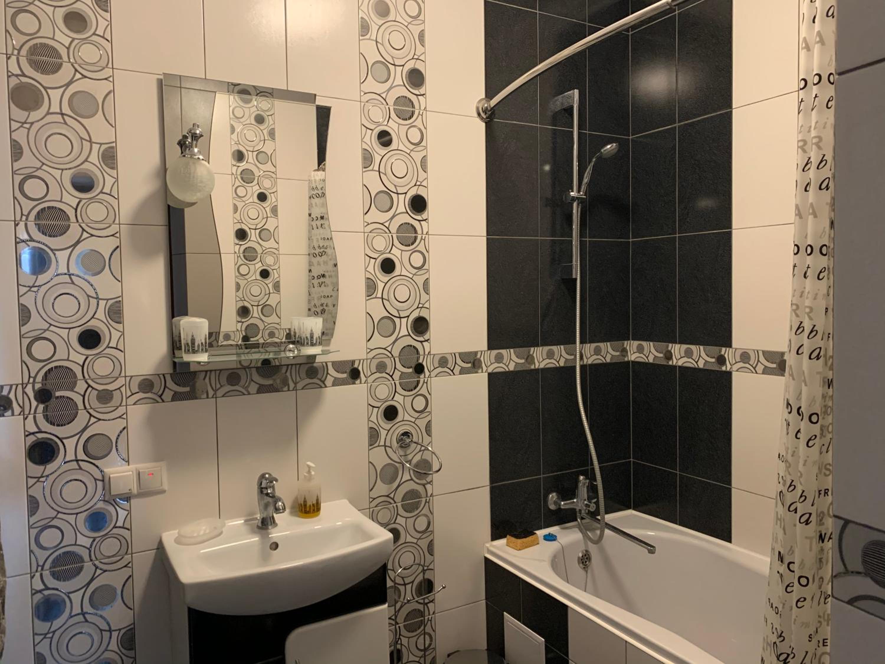 Twin Room with Bathroom photo 2