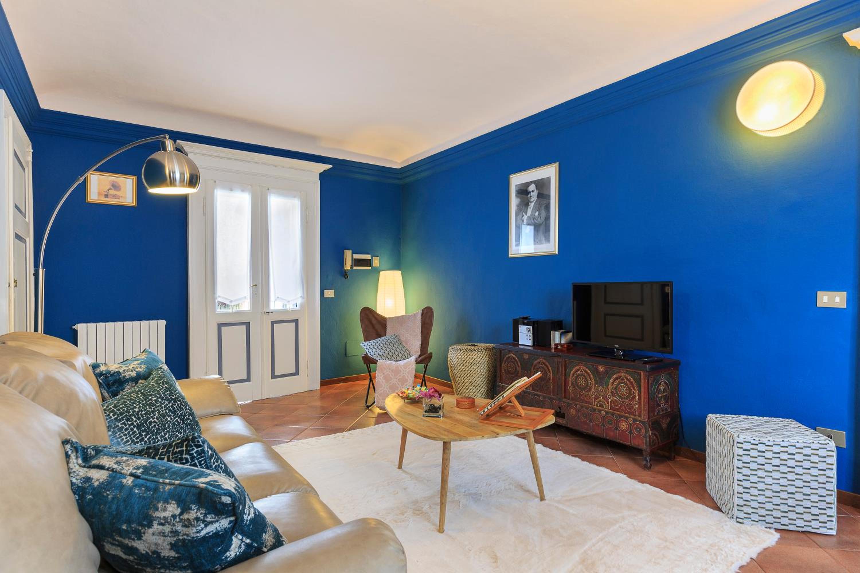 Large One-Bedroom Apartment