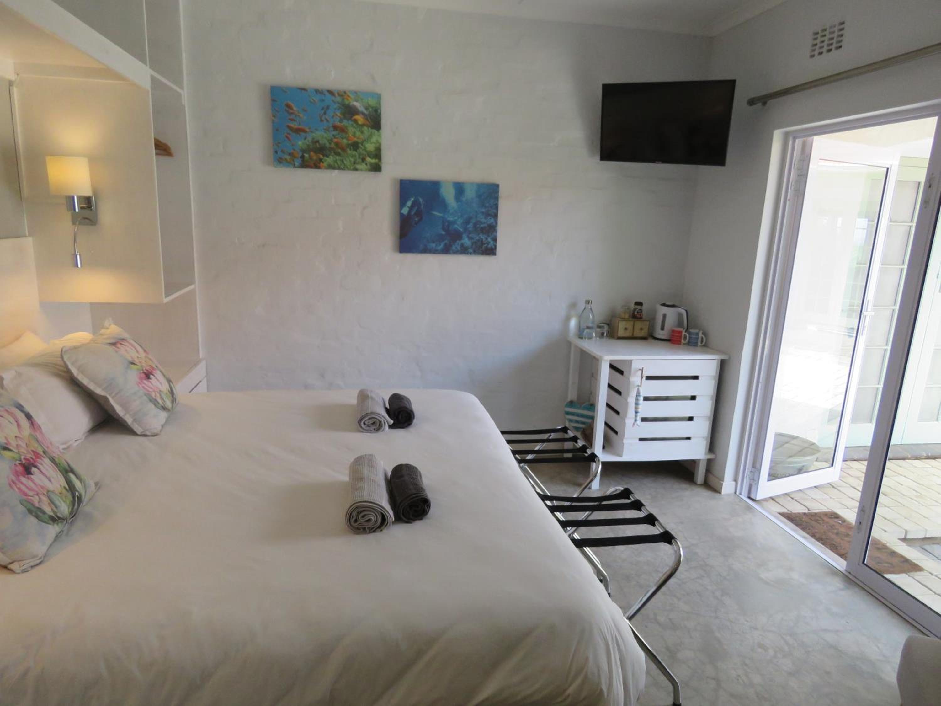 Double or Twin Room with Terrace photo 3