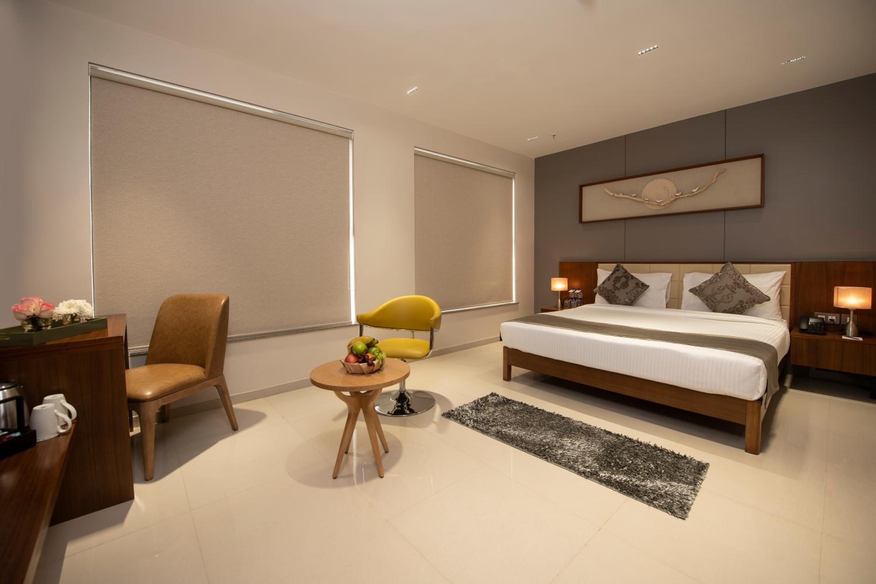 Suite - Photo 5