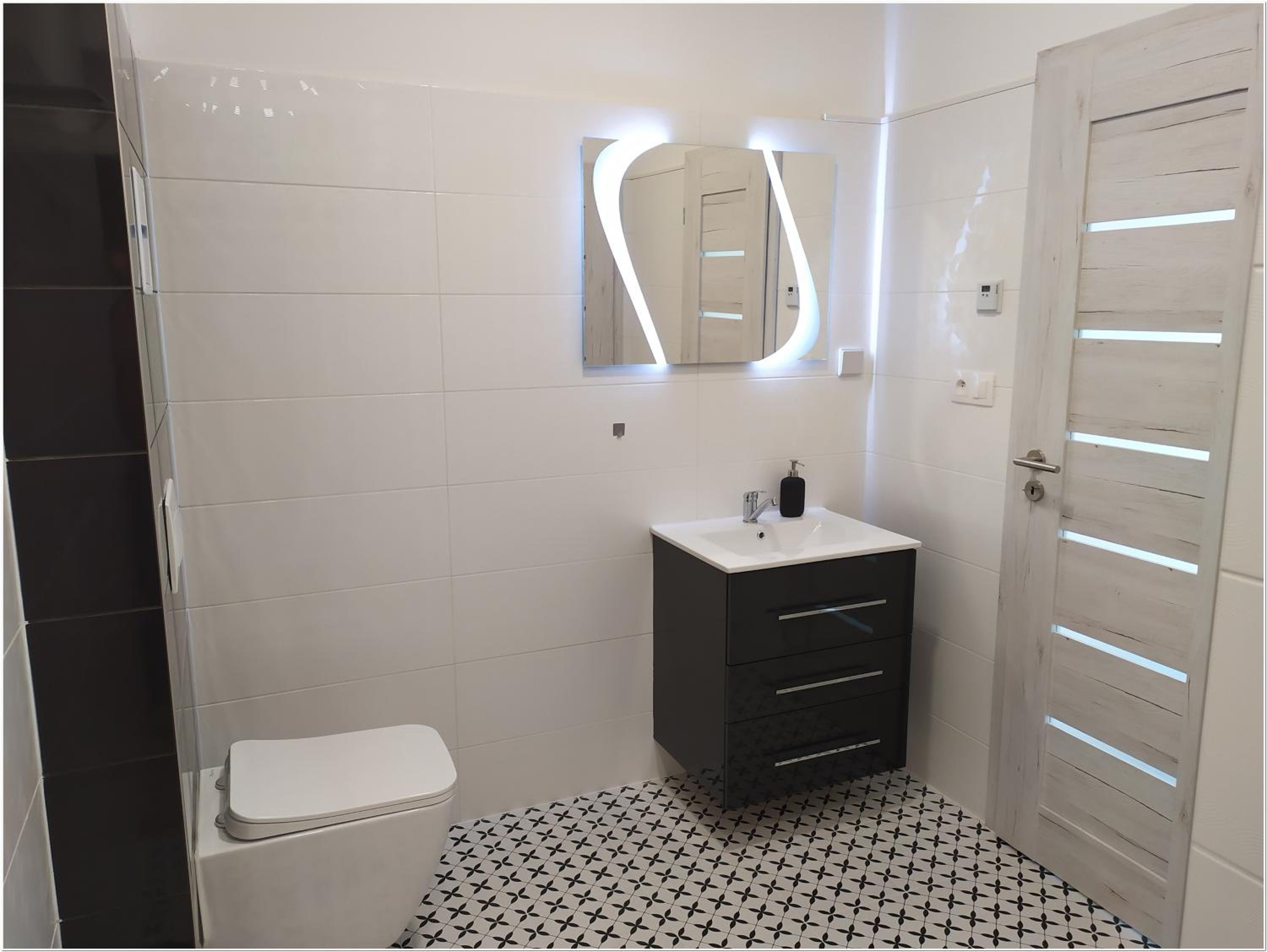 Deluxe Double Studio - Photo 12
