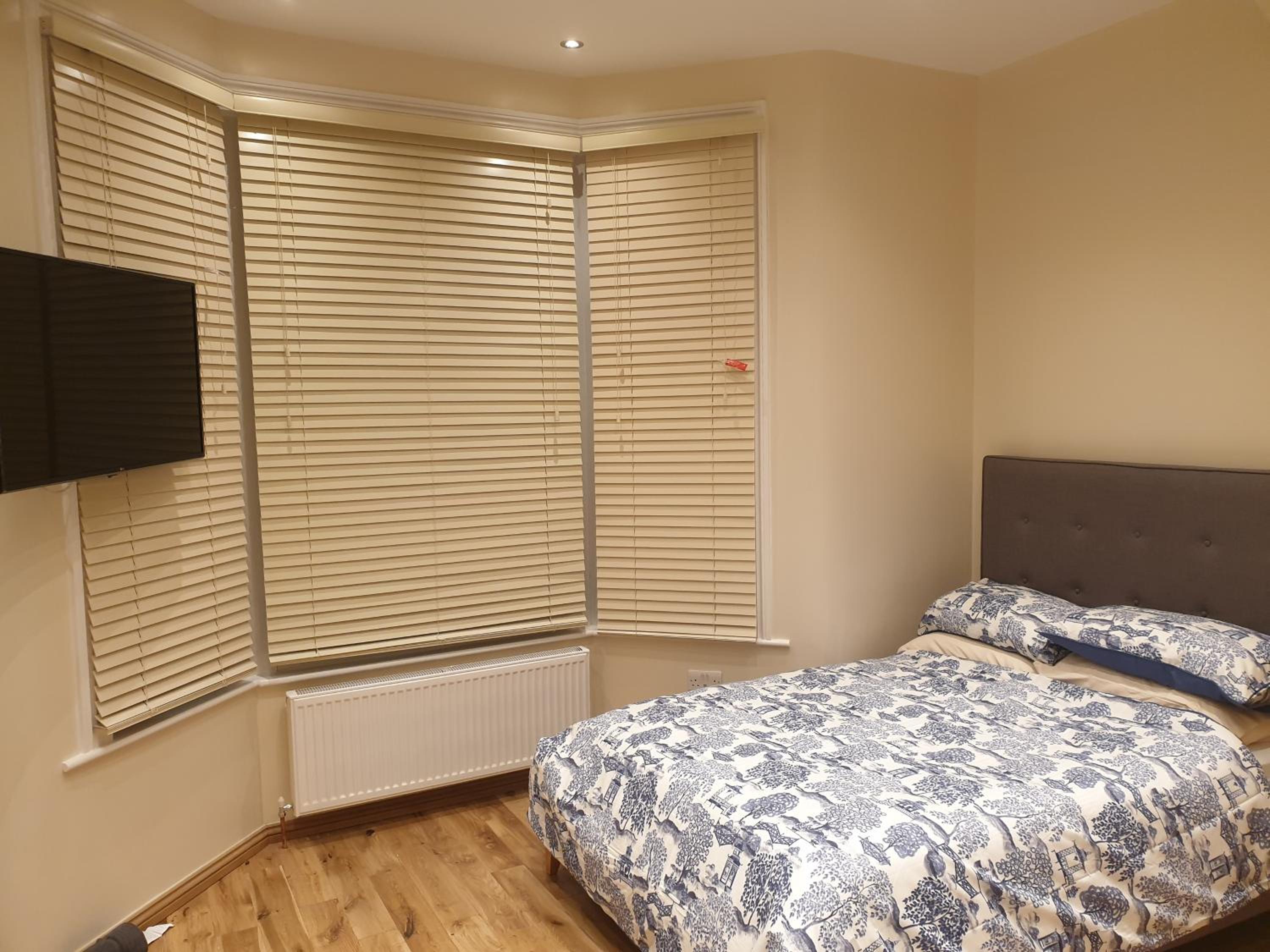 One-Bedroom Apartment - Photo 11
