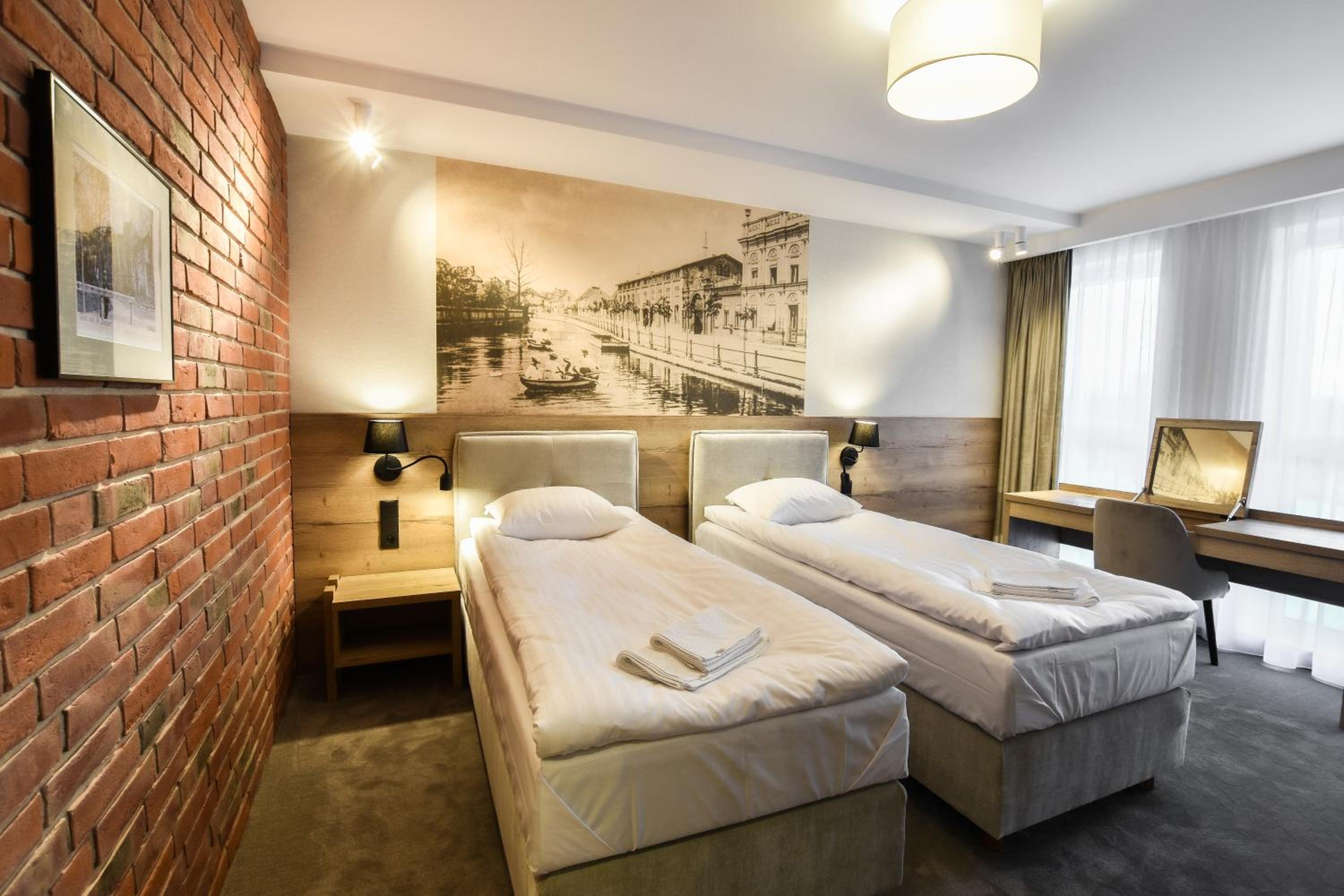Deluxe Double or Twin Room photo 3