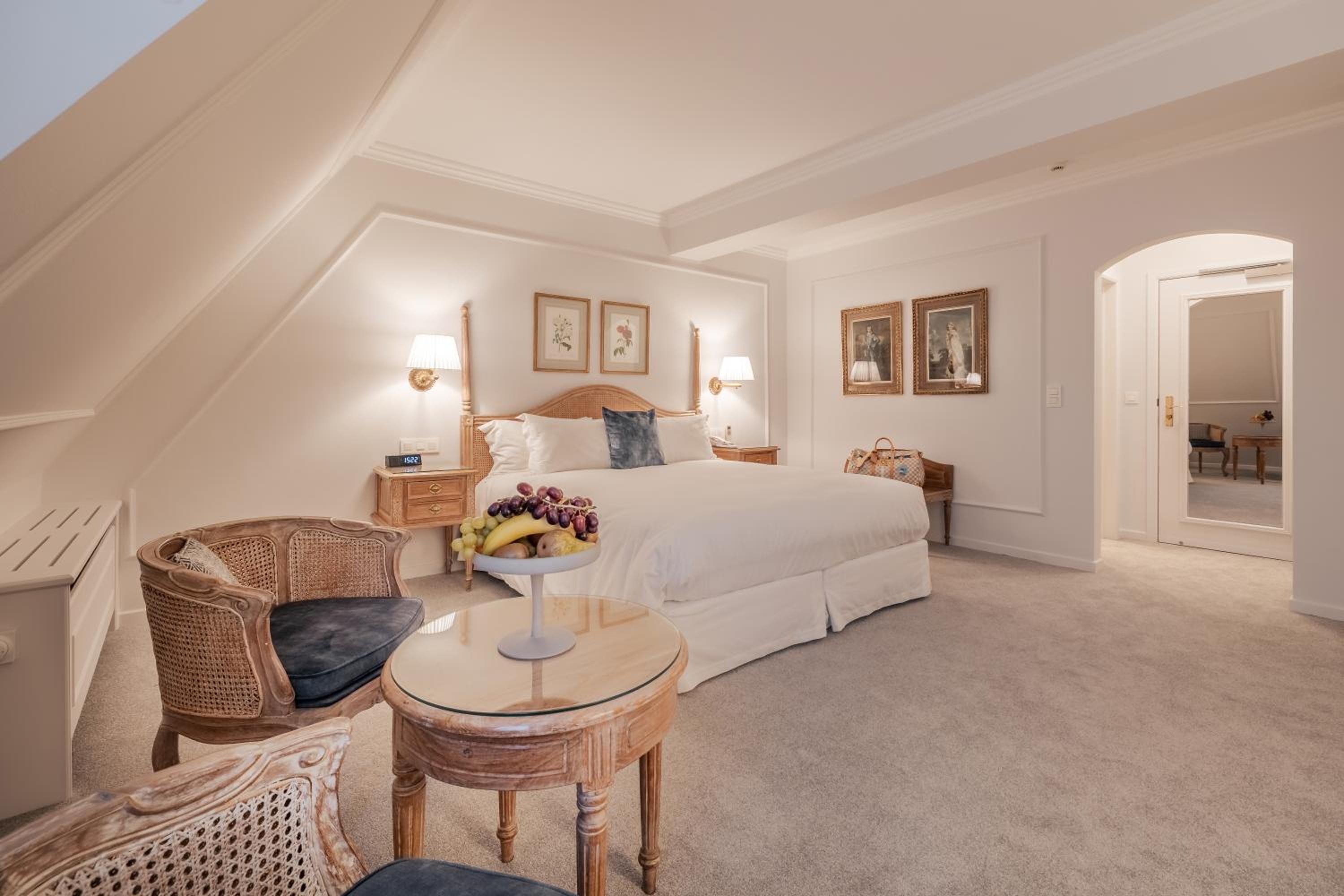 Superior Twin or Double Room - Photo 3