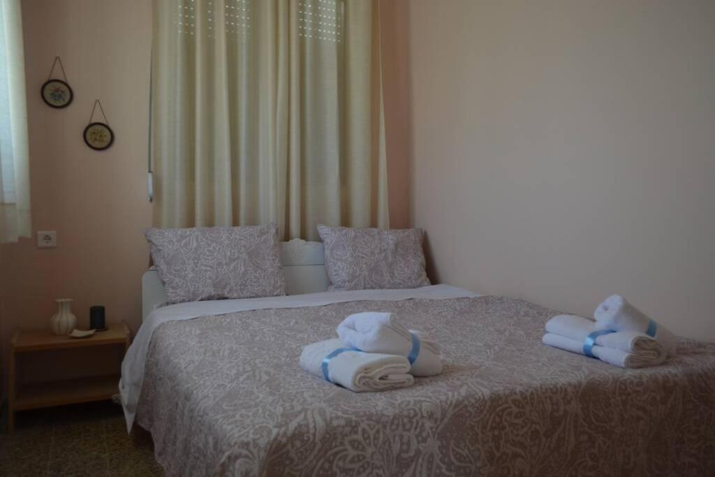 Three-Bedroom Apartment - Photo 4