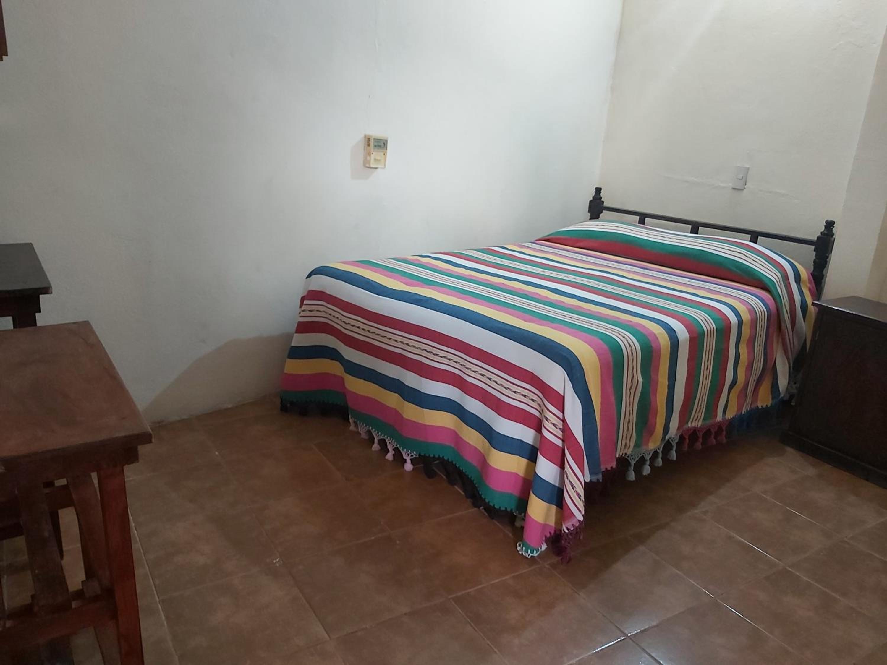 Small Single Room photo 1