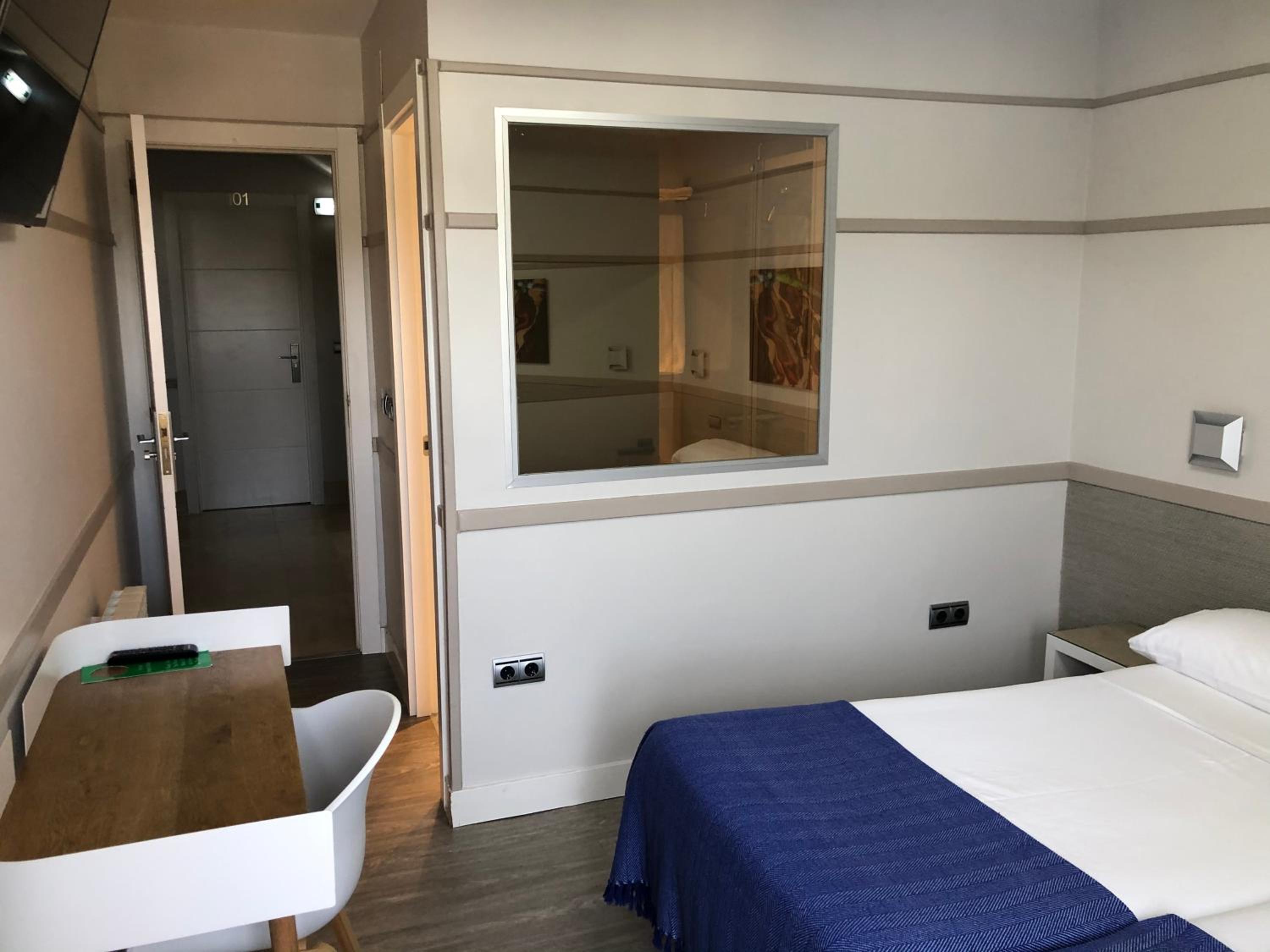 Double Room - Photo 1