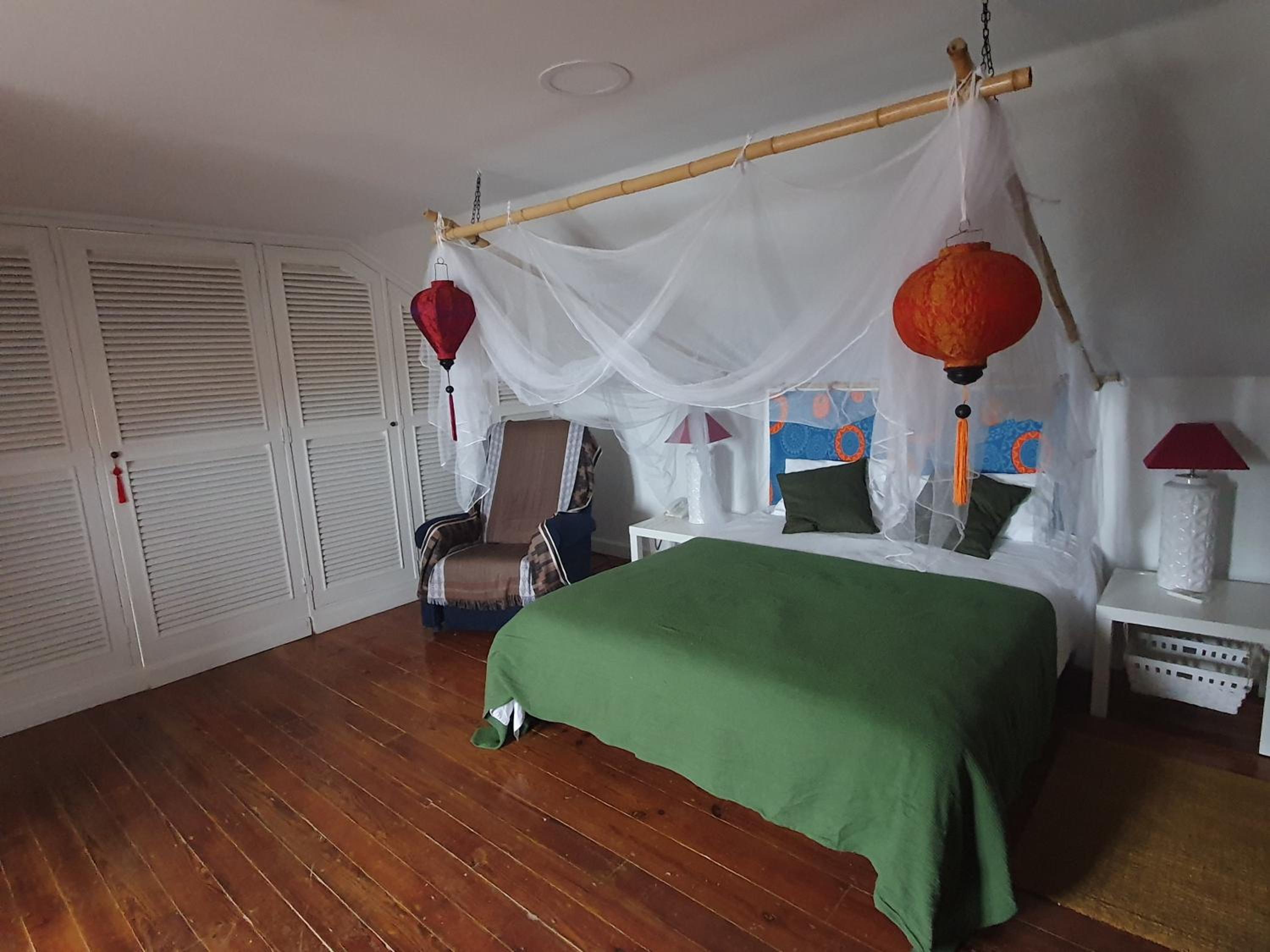 Deluxe Double Room (2 Adults + 1 Child) - Photo 14