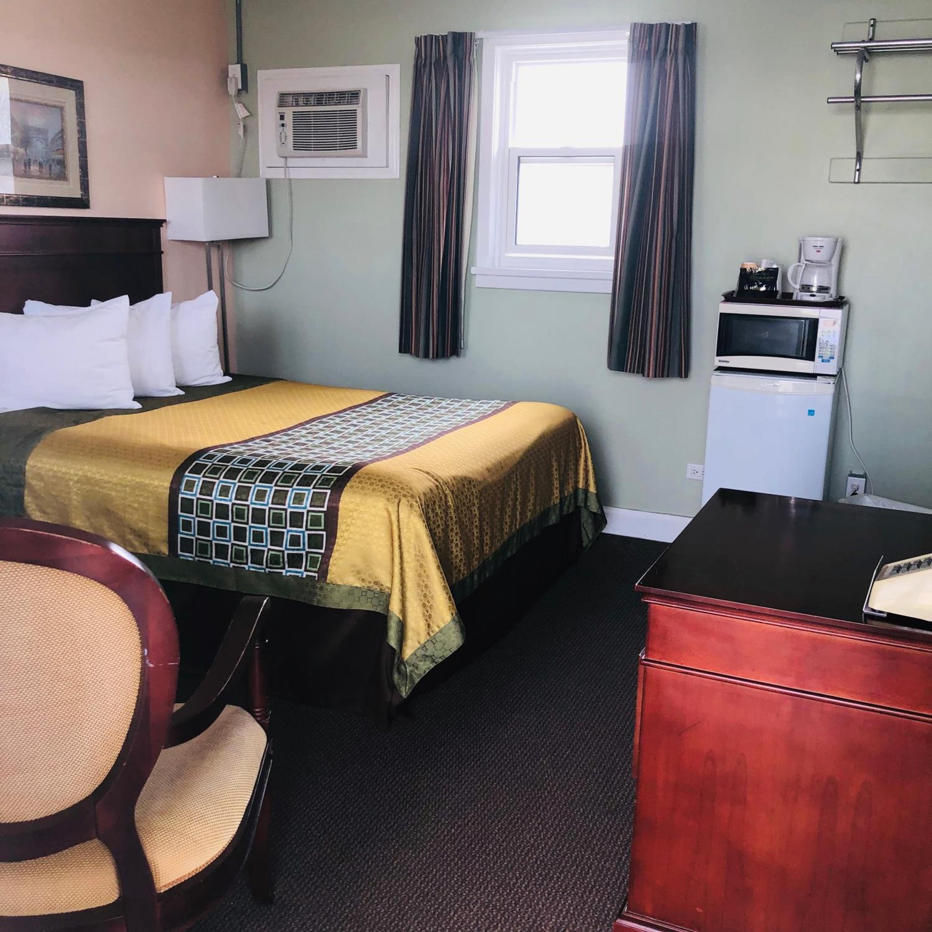 Queen Room