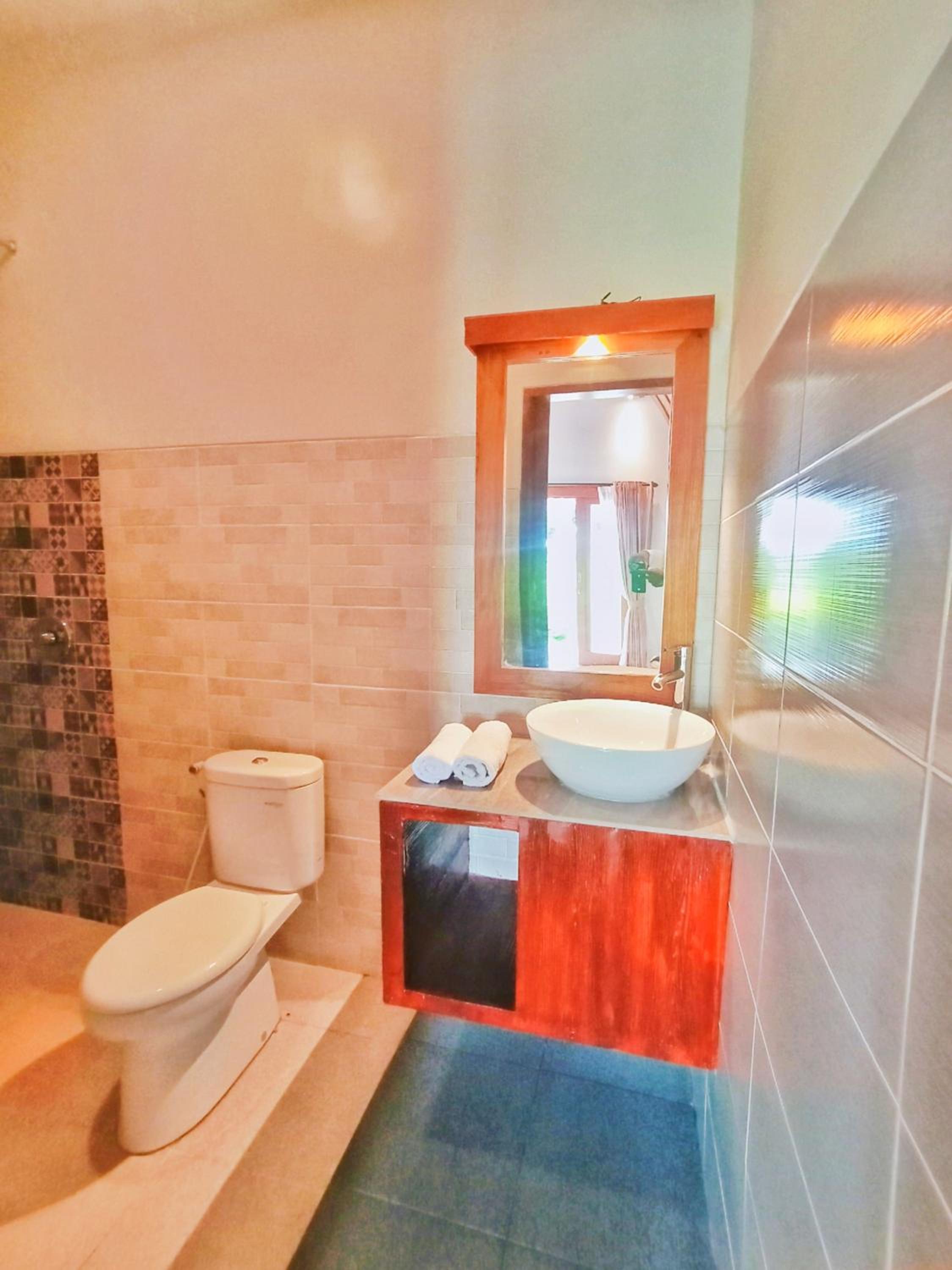 King Room with Pool View - Photo 2