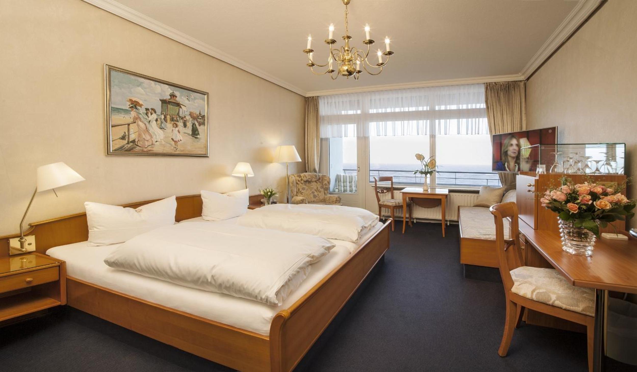 Double Room with Balcony and Sea View