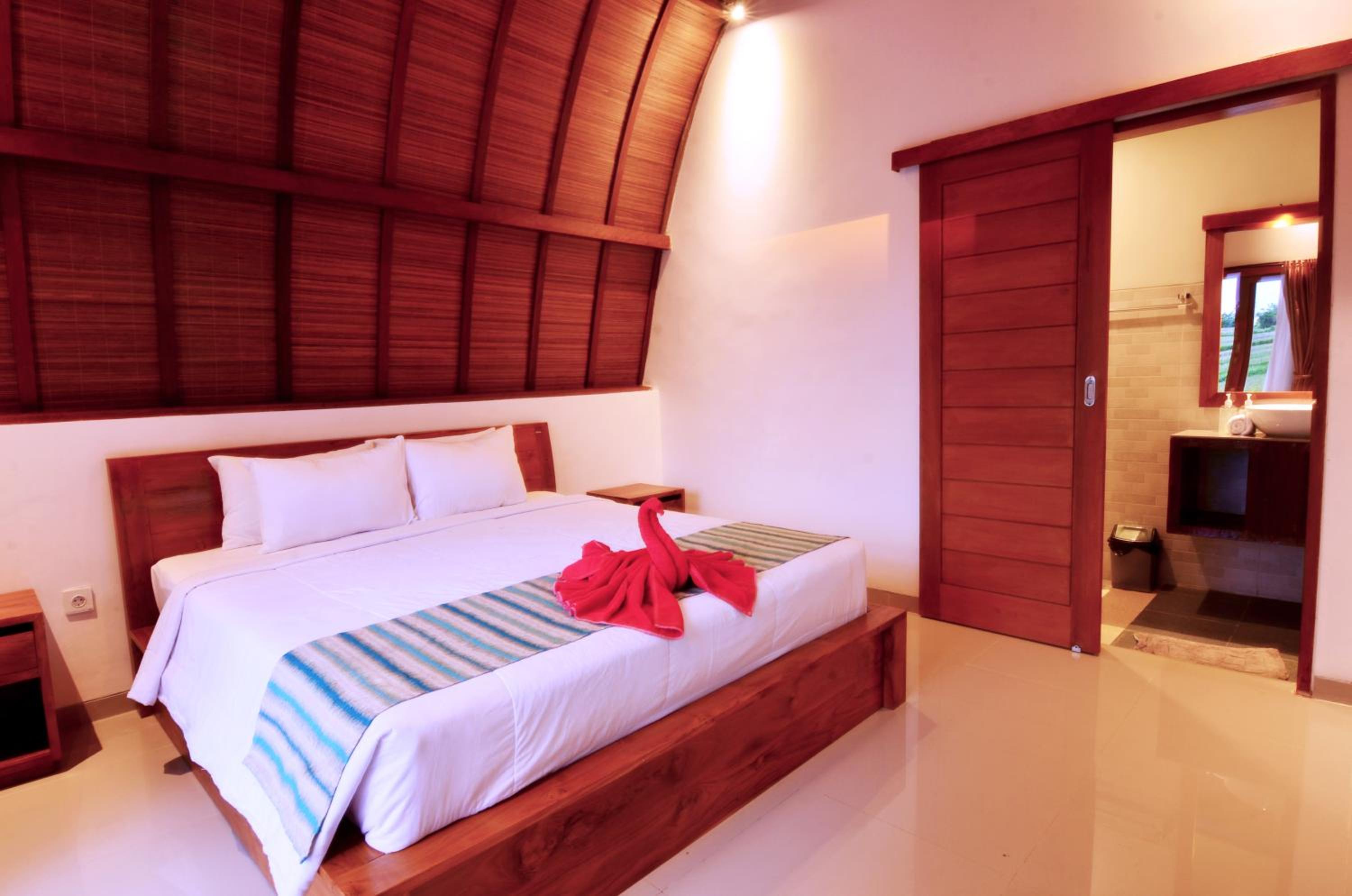 King Room with Pool View - Photo 28