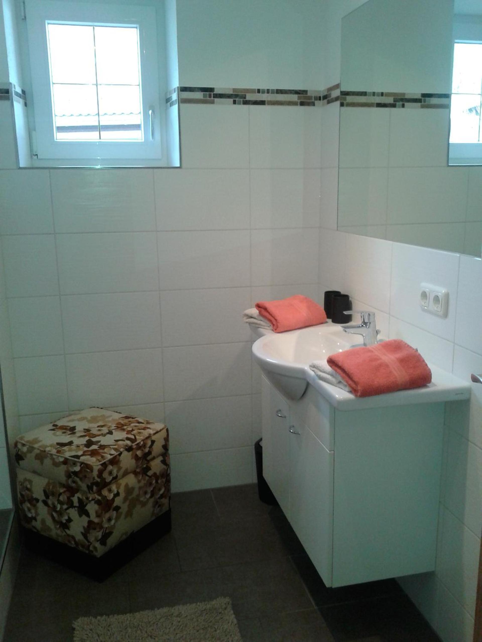 Double Room with Balcony - Photo 2